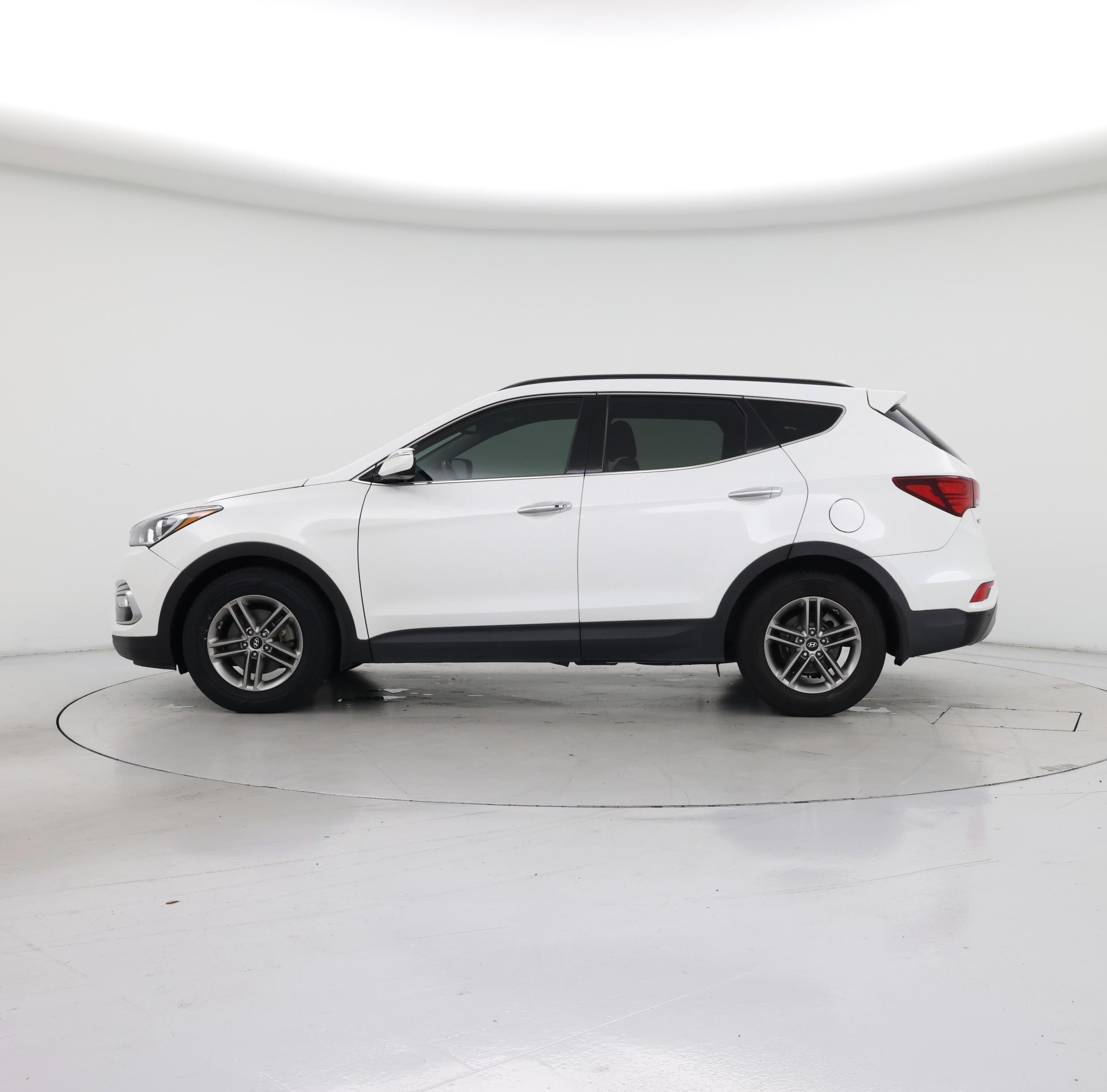 Thumbnail: 2018 Hyundai Santa Fe - 3