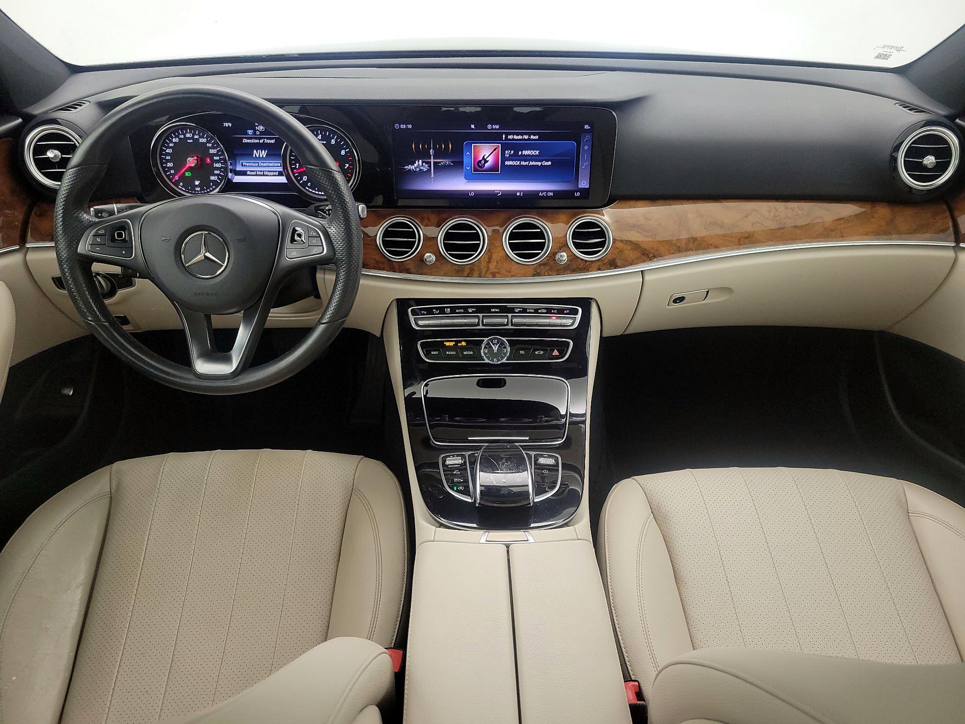 Thumbnail: 2018 Mercedes-Benz E-Class - 9