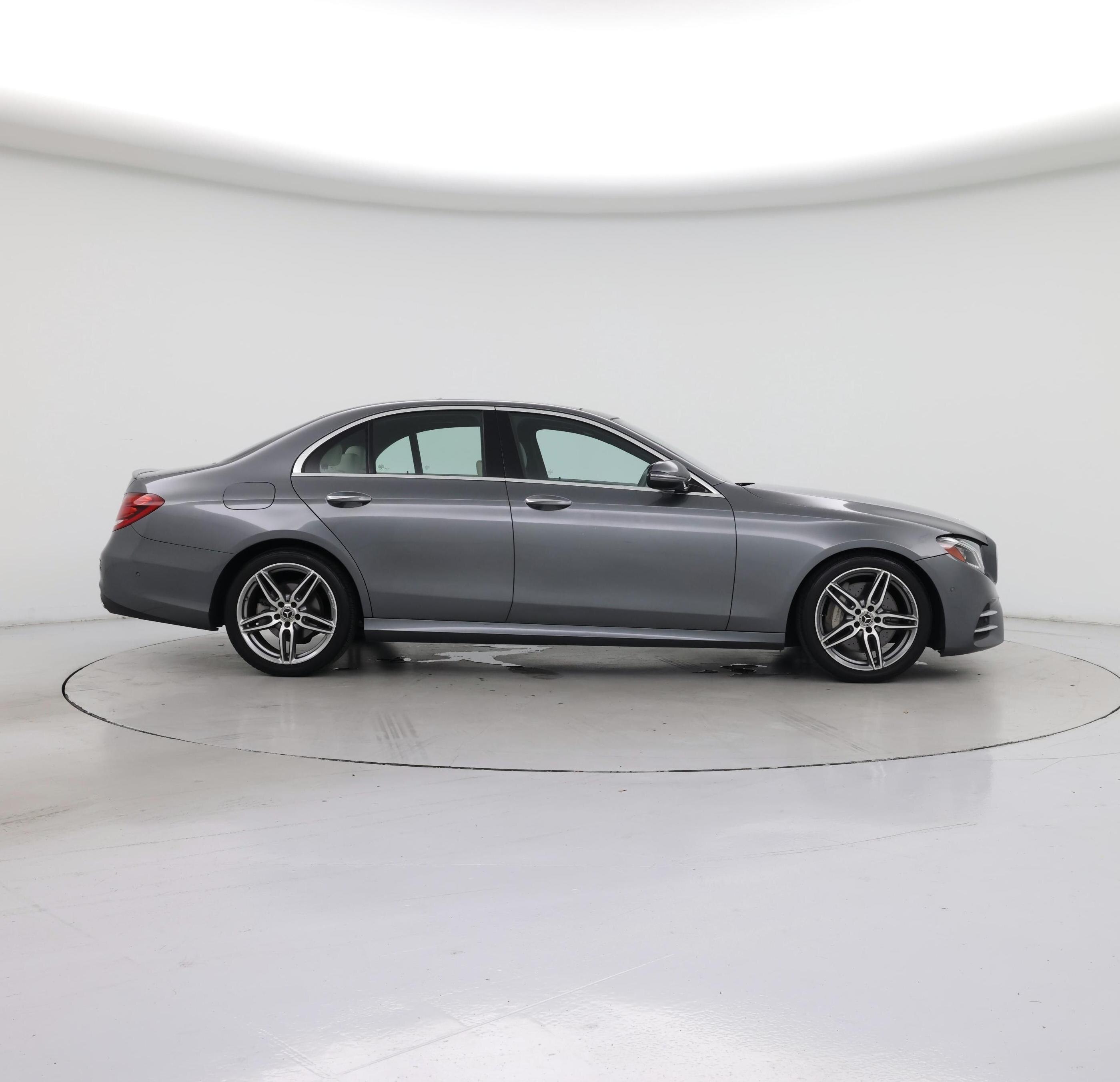 Thumbnail: 2018 Mercedes-Benz E-Class - 7
