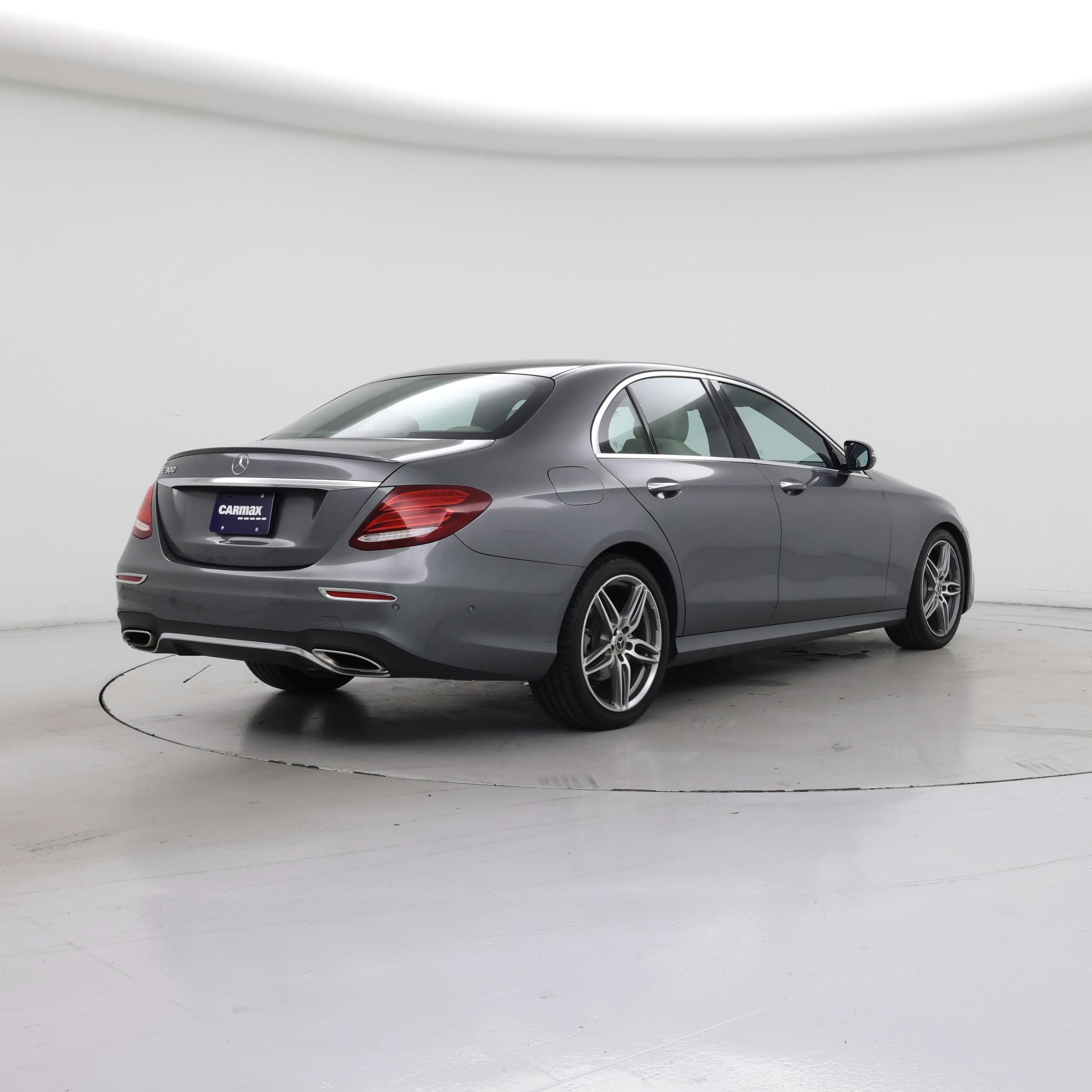 Thumbnail: 2018 Mercedes-Benz E-Class - 8
