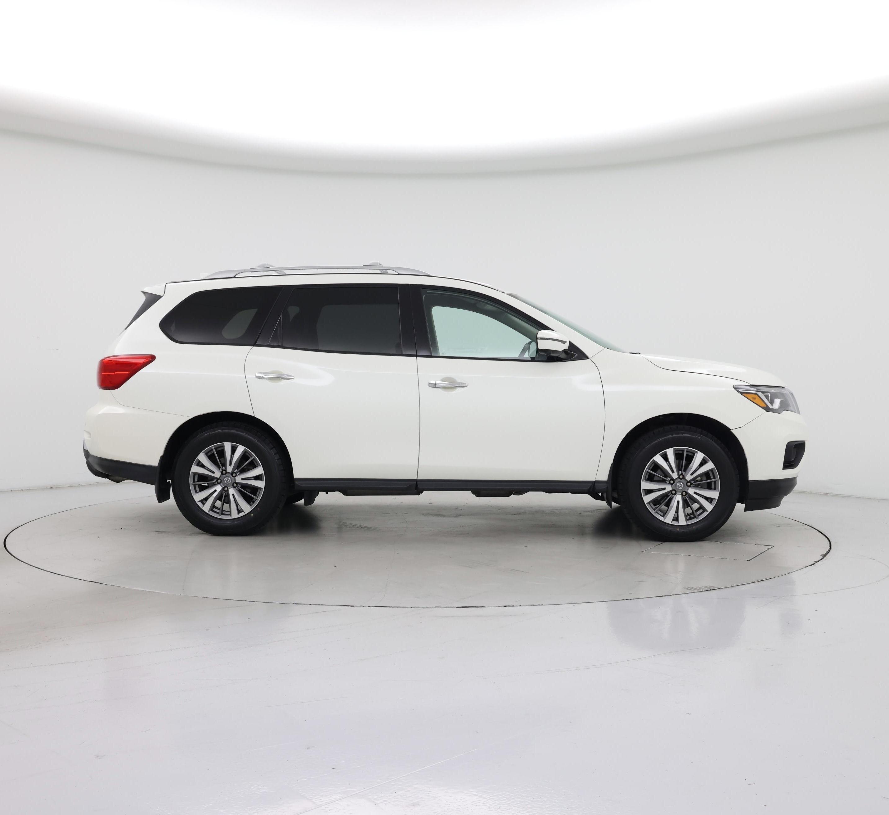 Thumbnail: 2020 Nissan Pathfinder - 7
