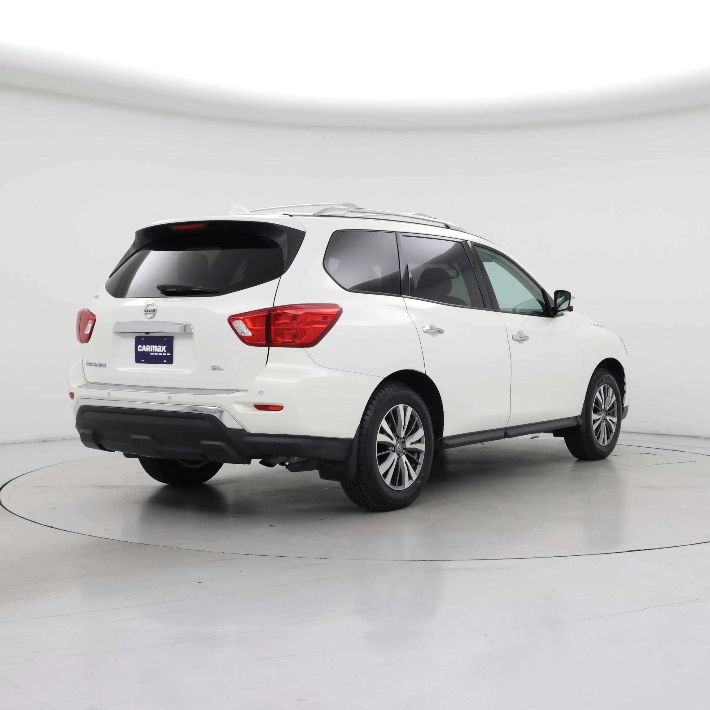 Thumbnail: 2020 Nissan Pathfinder - 8