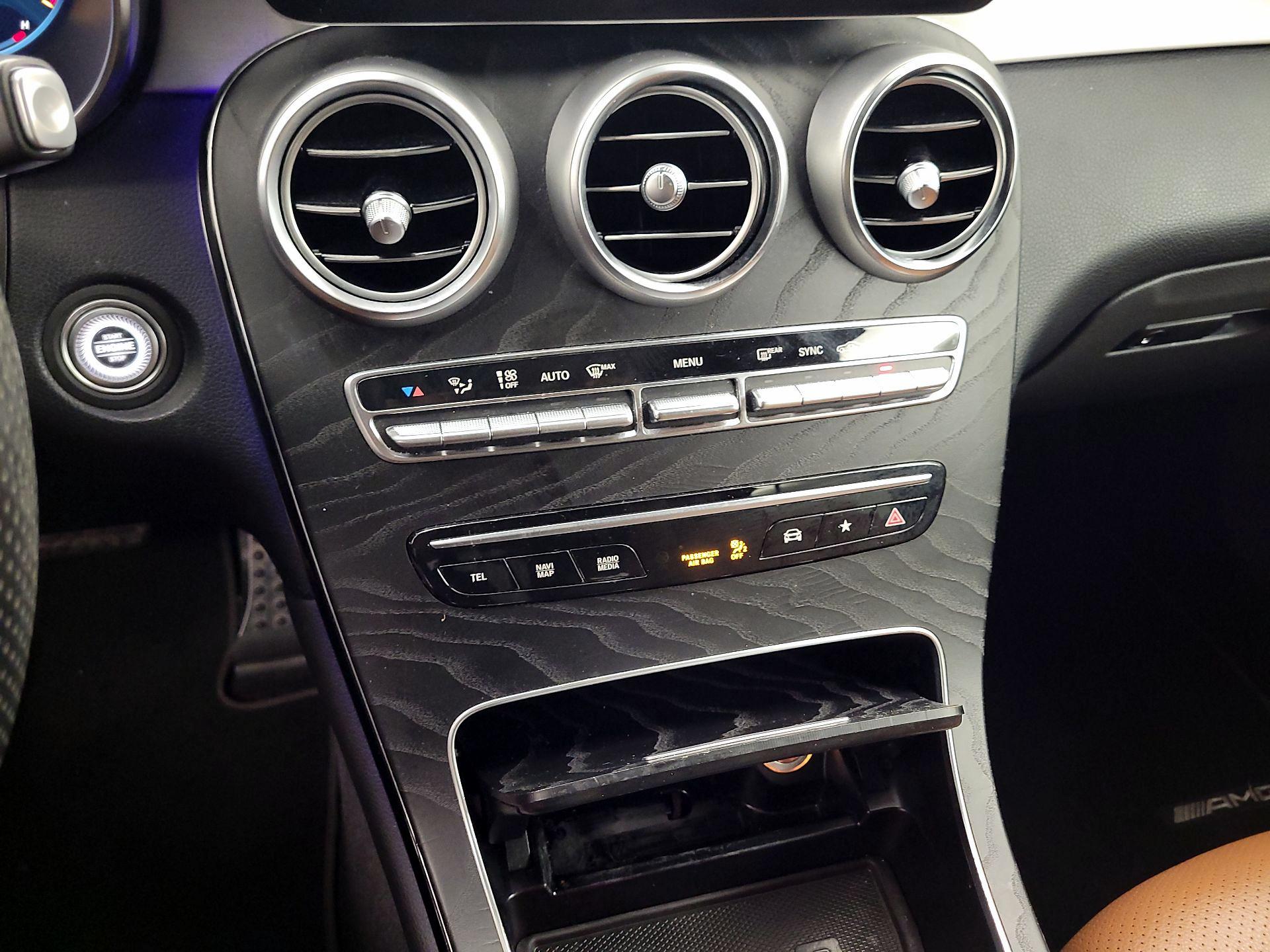 Thumbnail: 2021 Mercedes-Benz GLC - 16