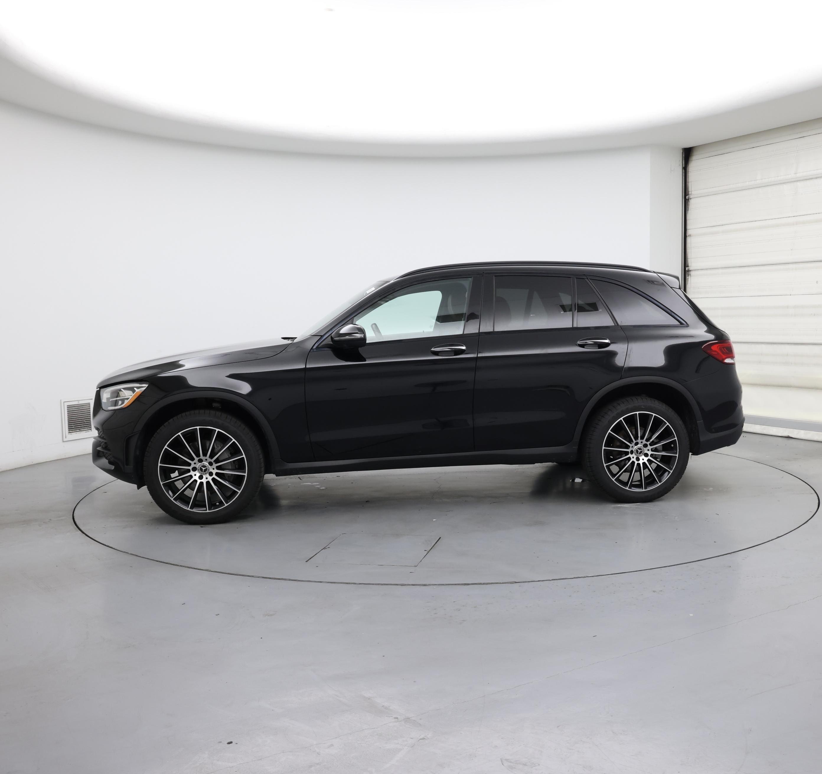 Thumbnail: 2021 Mercedes-Benz GLC - 3
