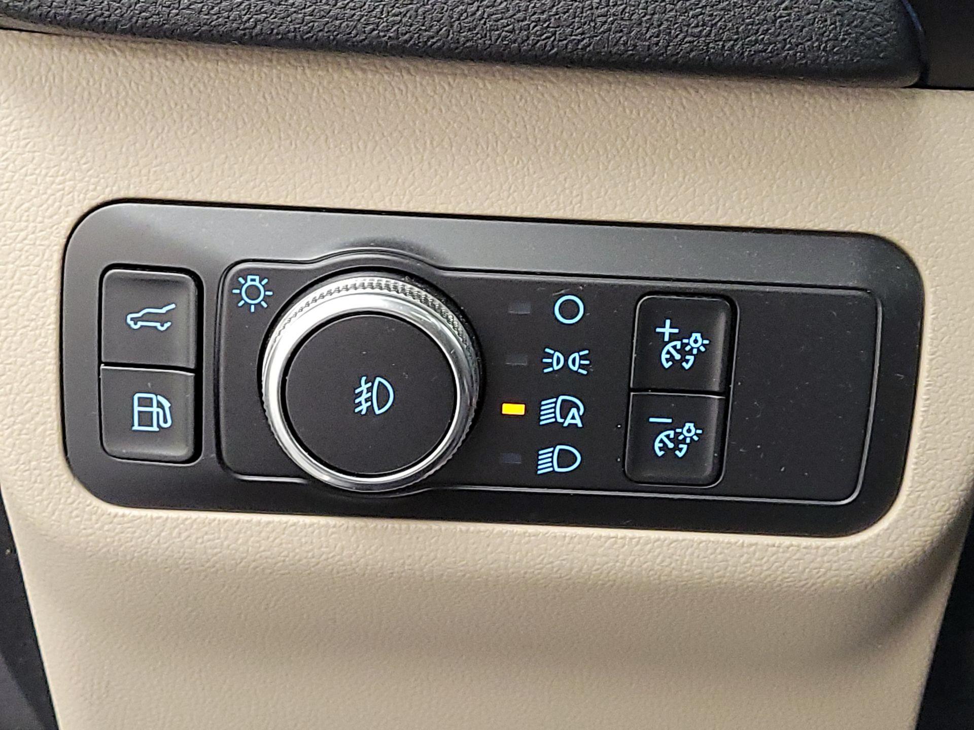 Thumbnail: 2020 Ford Escape - 13