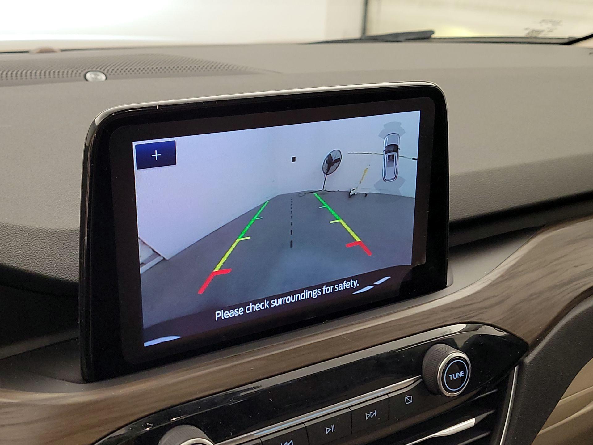 Thumbnail: 2020 Ford Escape - 14