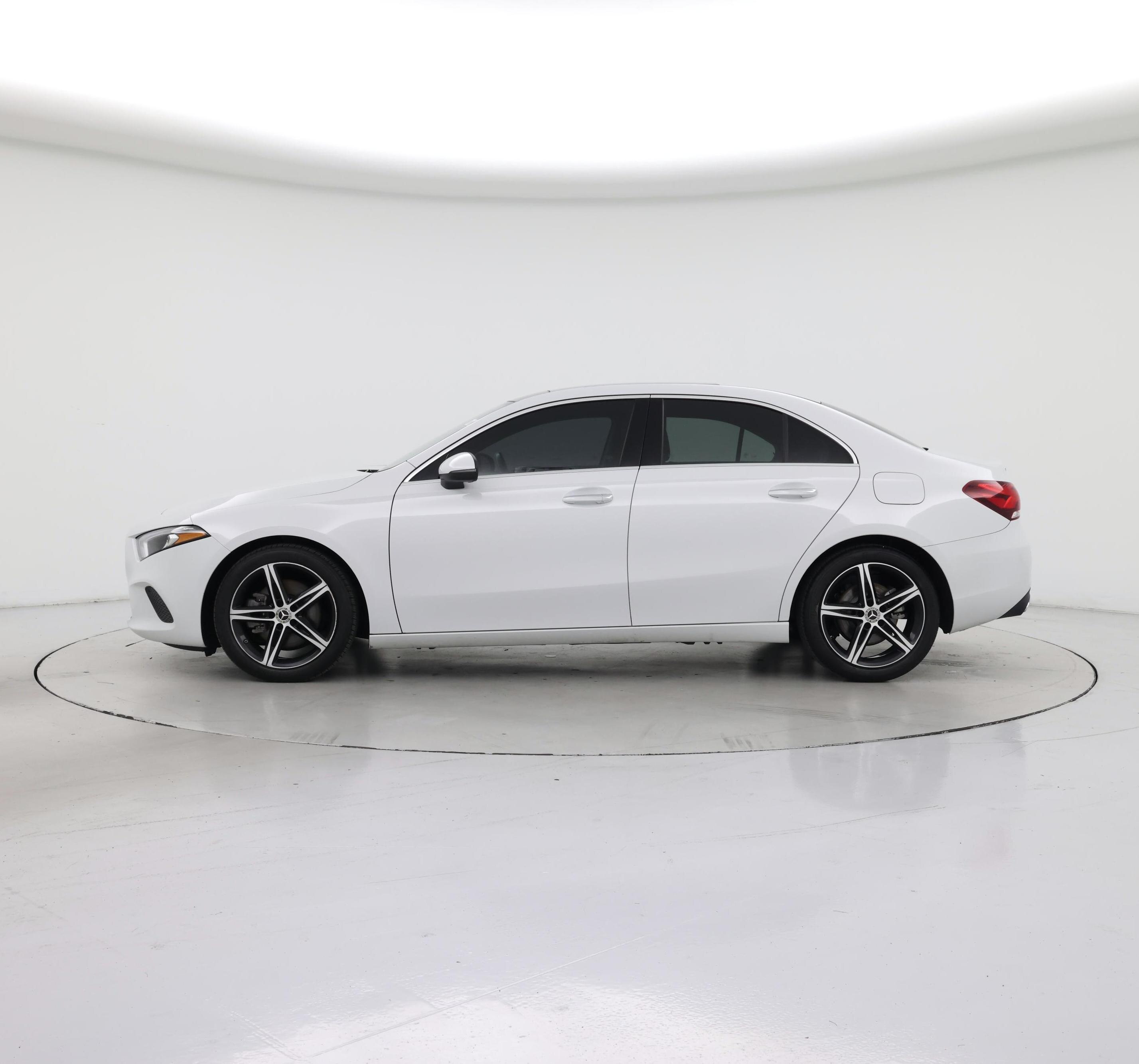 Thumbnail: 2020 Mercedes-Benz A-Class - 3