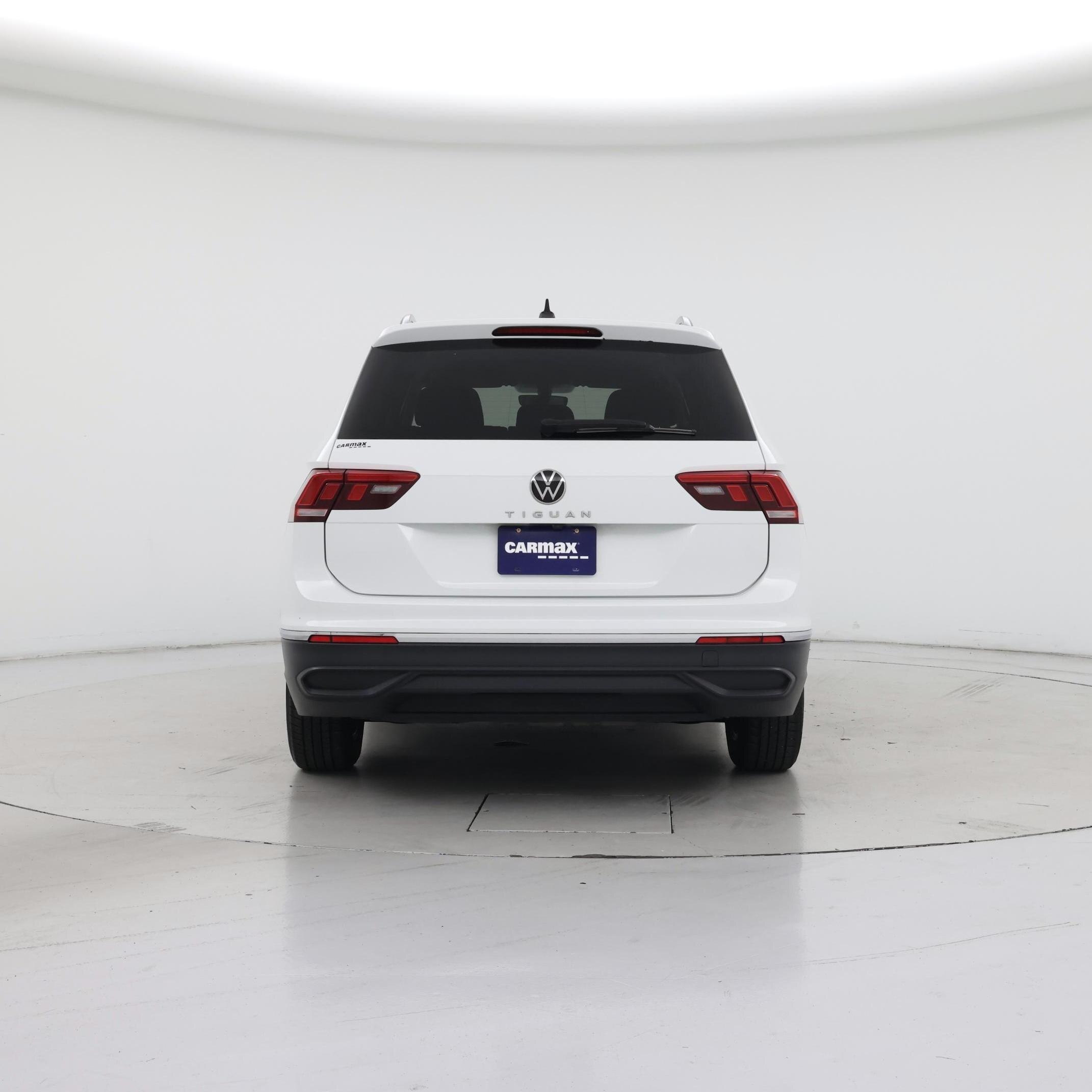 Thumbnail: 2023 Volkswagen Tiguan - 6