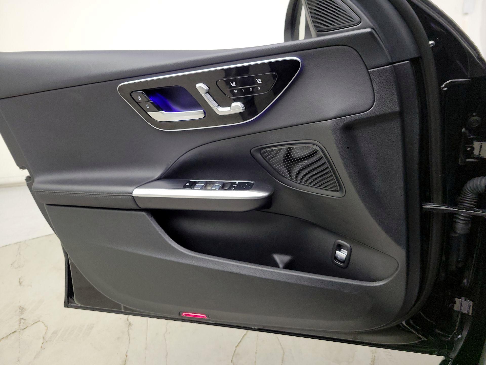 Thumbnail: 2024 Mercedes-Benz C-Class - 12
