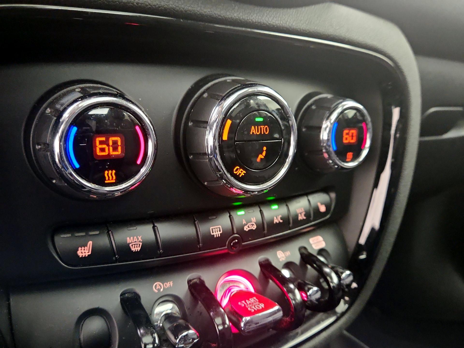 Thumbnail: 2020 MINI Cooper Clubman - 17