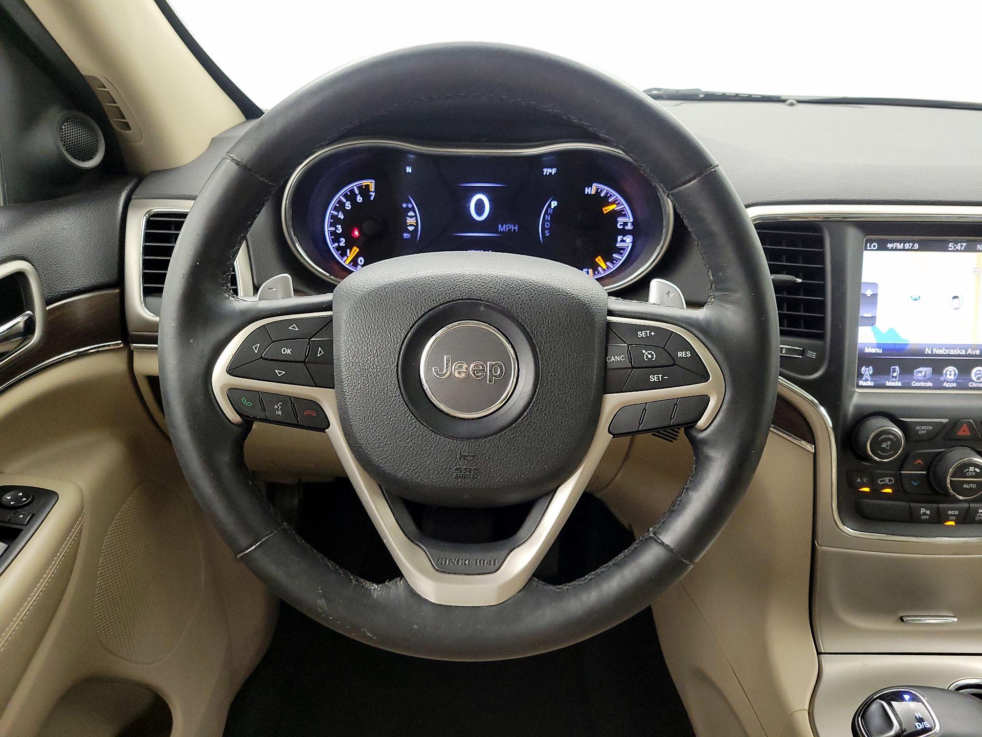 Thumbnail: 2015 Jeep Grand Cherokee - 10