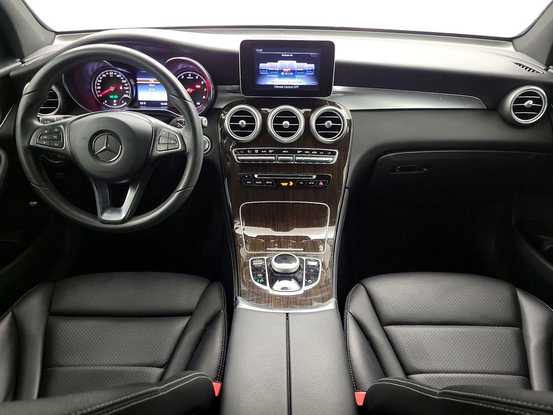 Thumbnail: 2017 Mercedes-Benz GLC - 9