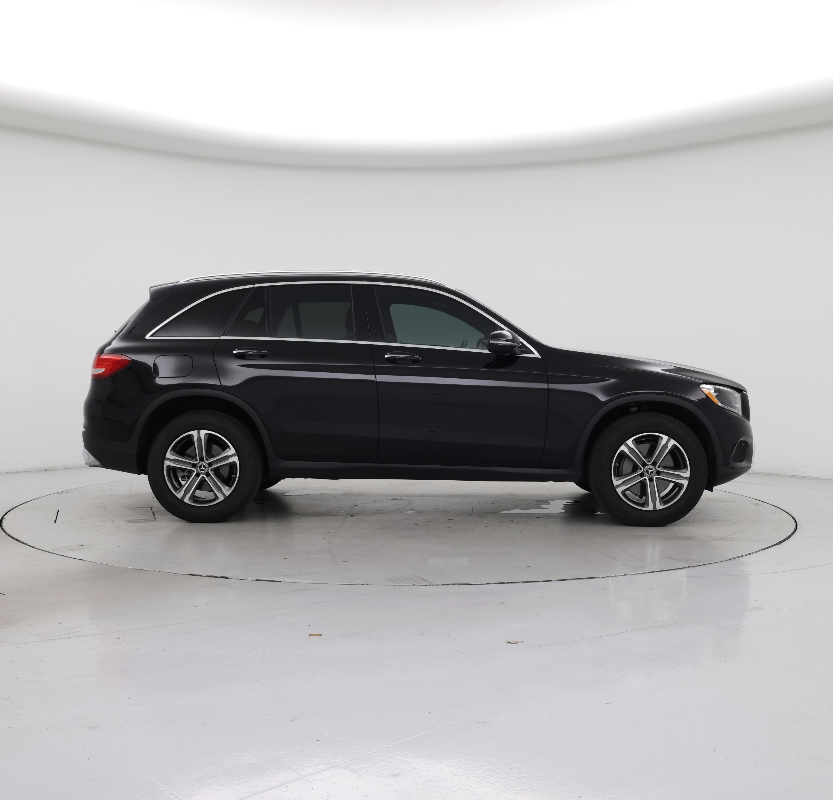Thumbnail: 2017 Mercedes-Benz GLC - 7