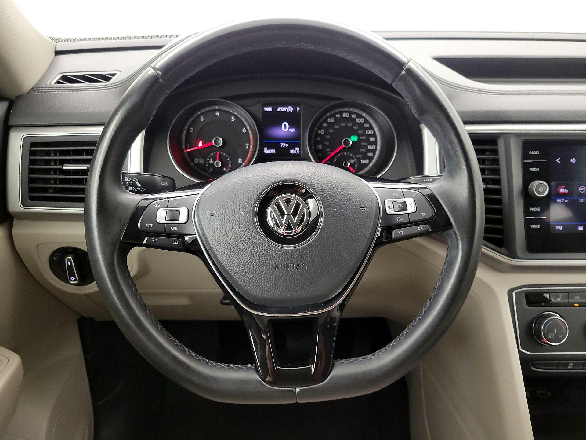 Thumbnail: 2018 Volkswagen Atlas - 10