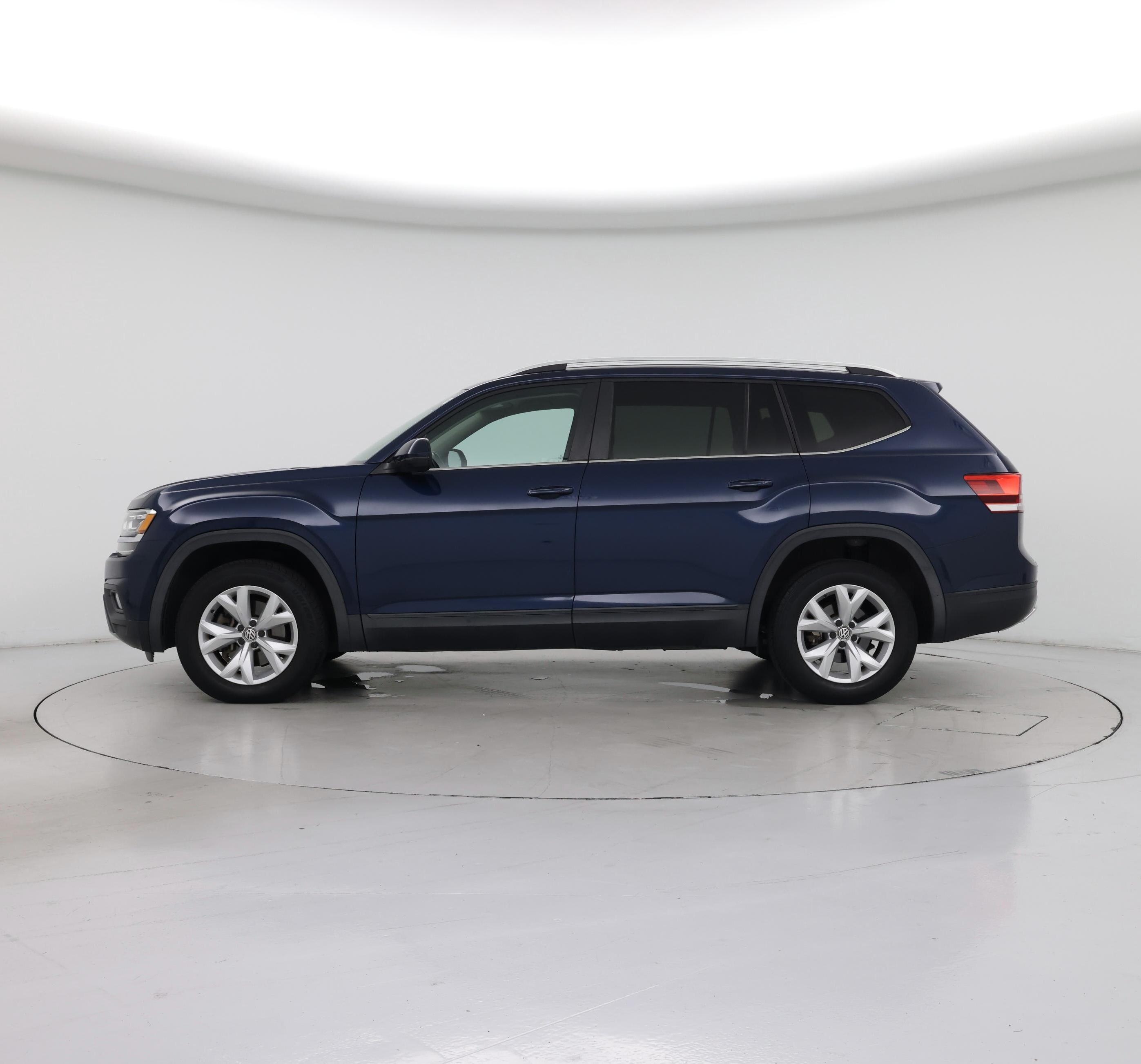 Thumbnail: 2018 Volkswagen Atlas - 3