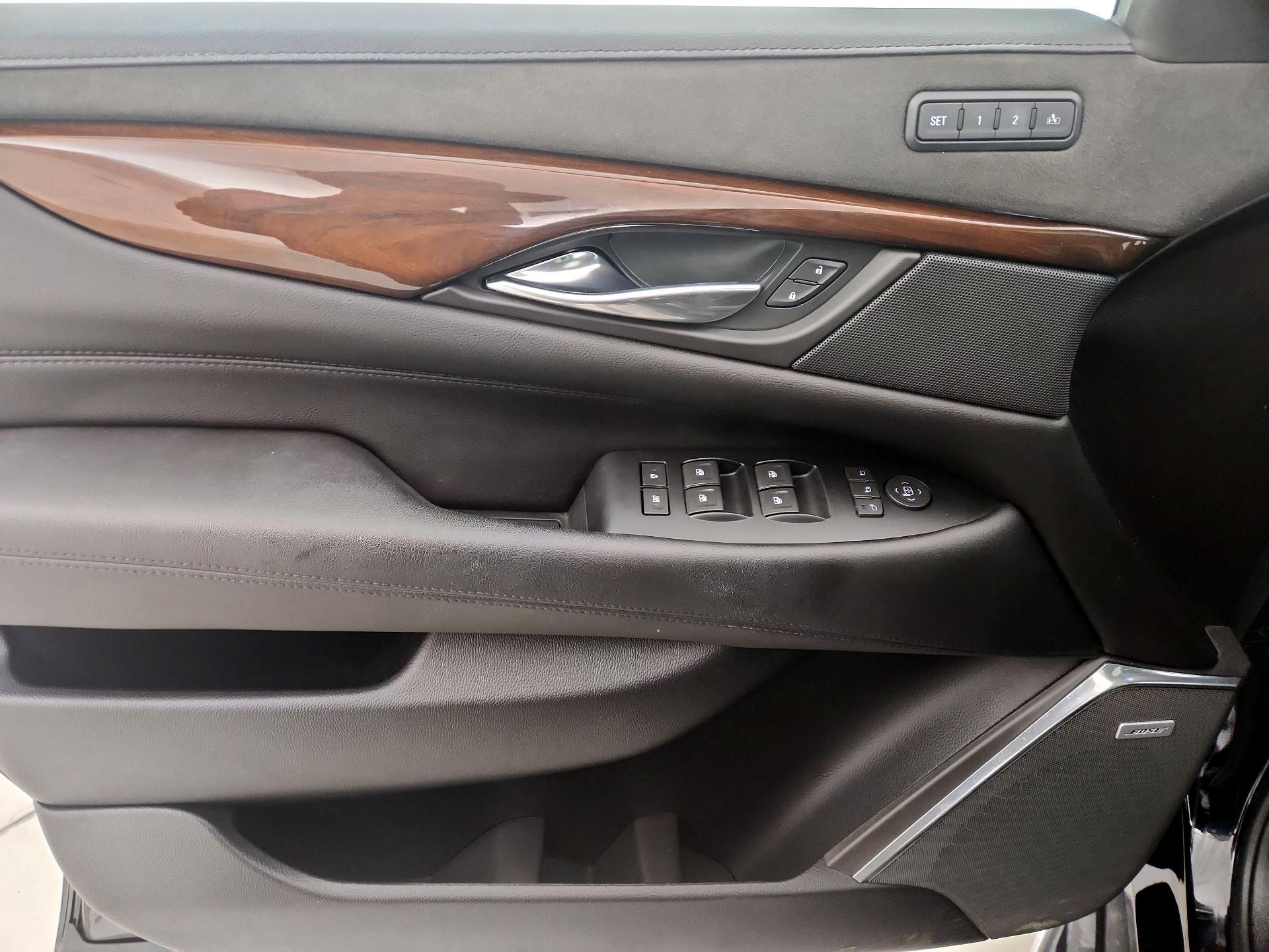 Thumbnail: 2018 Cadillac Escalade - 12