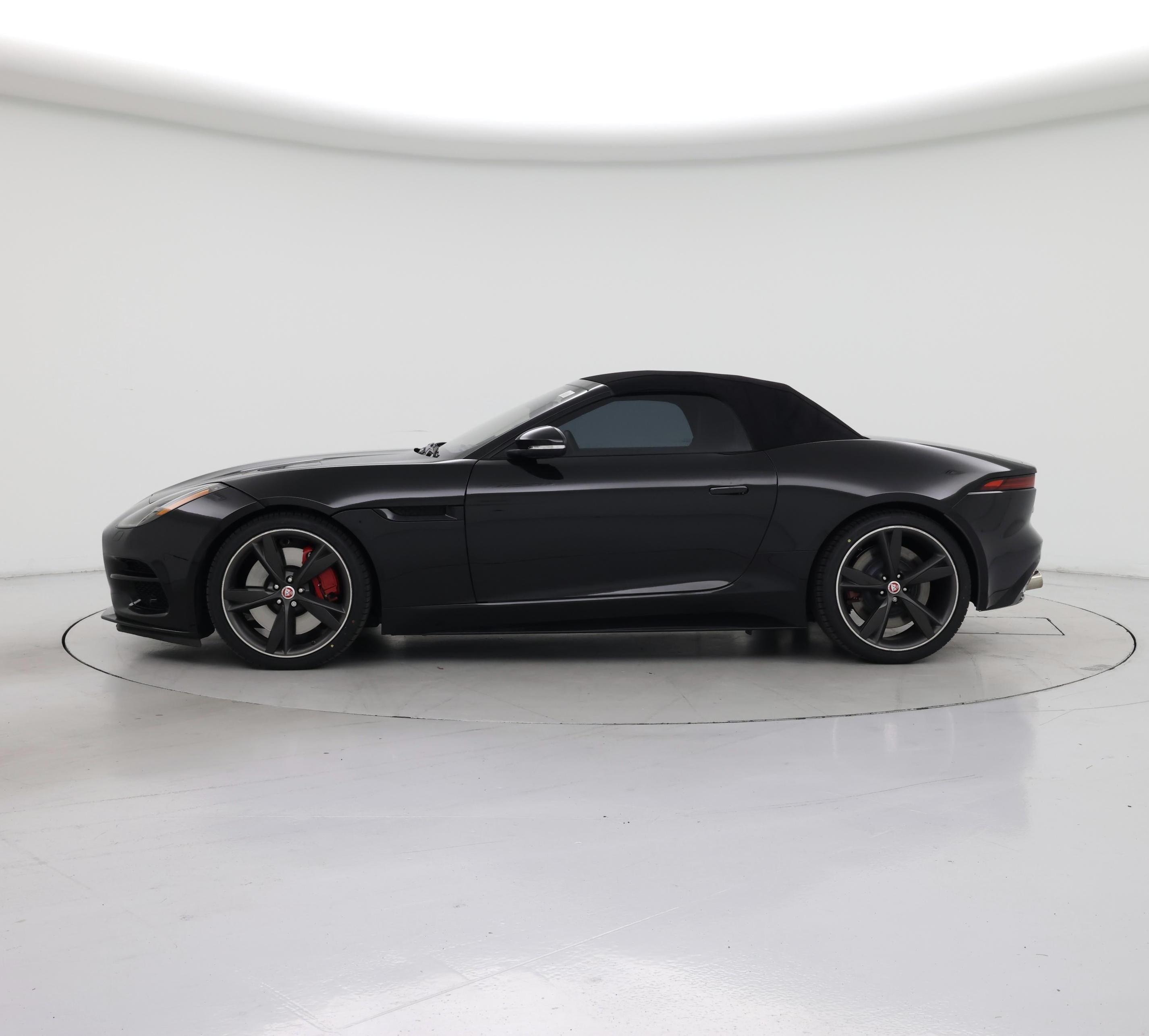 Thumbnail: 2018 Jaguar F-Type - 3
