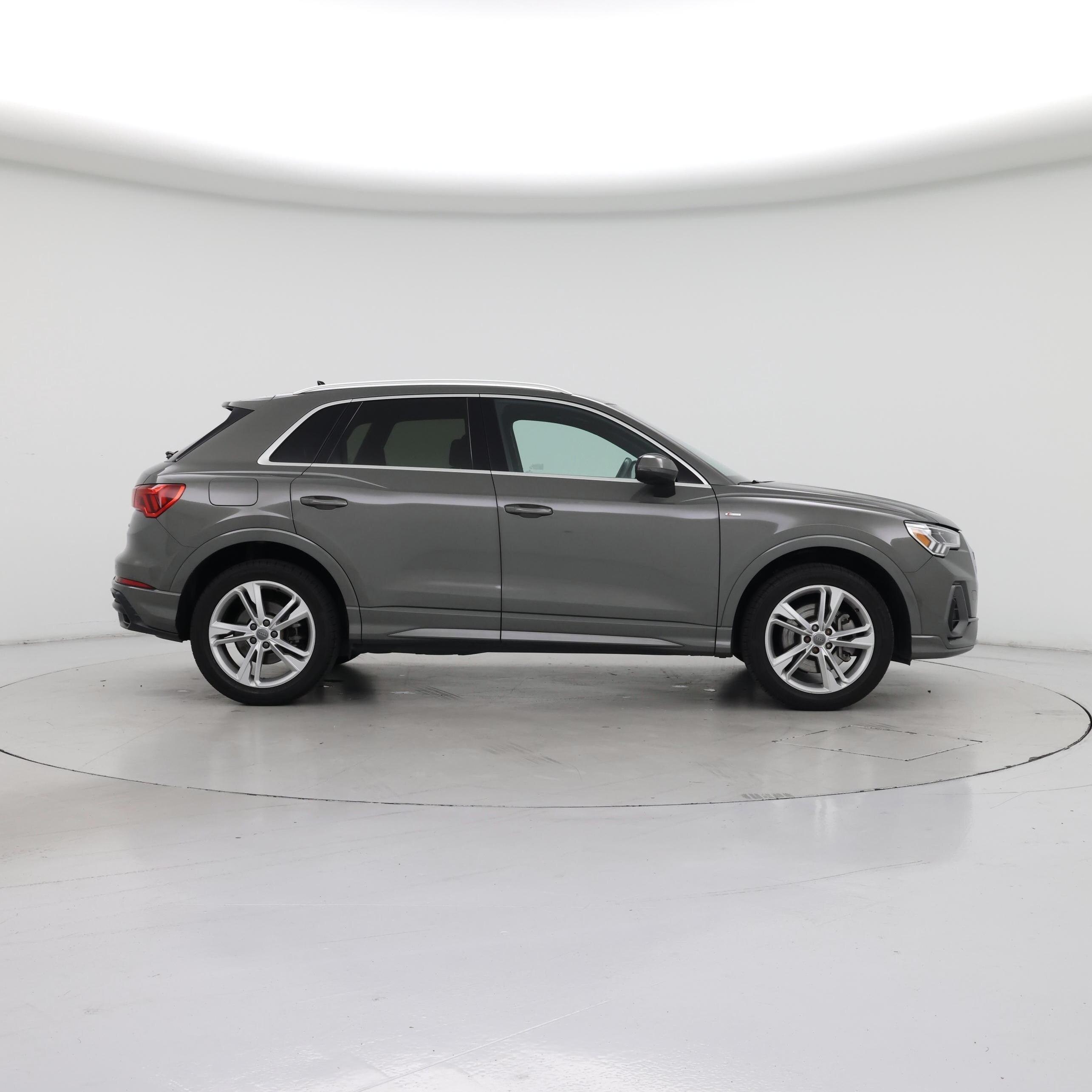 Thumbnail: 2020 Audi Q3 - 7