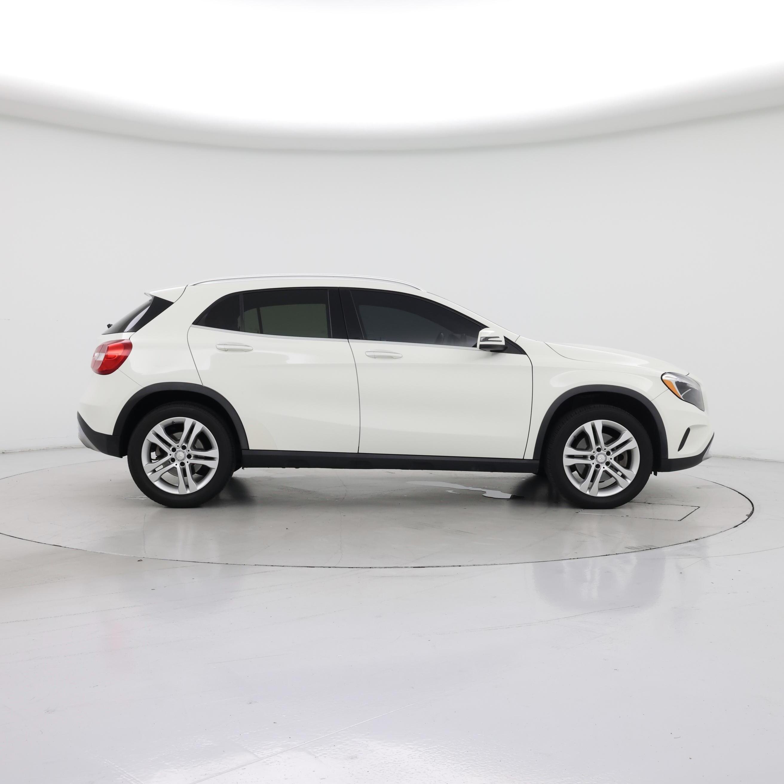 Thumbnail: 2016 Mercedes-Benz GLA - 7