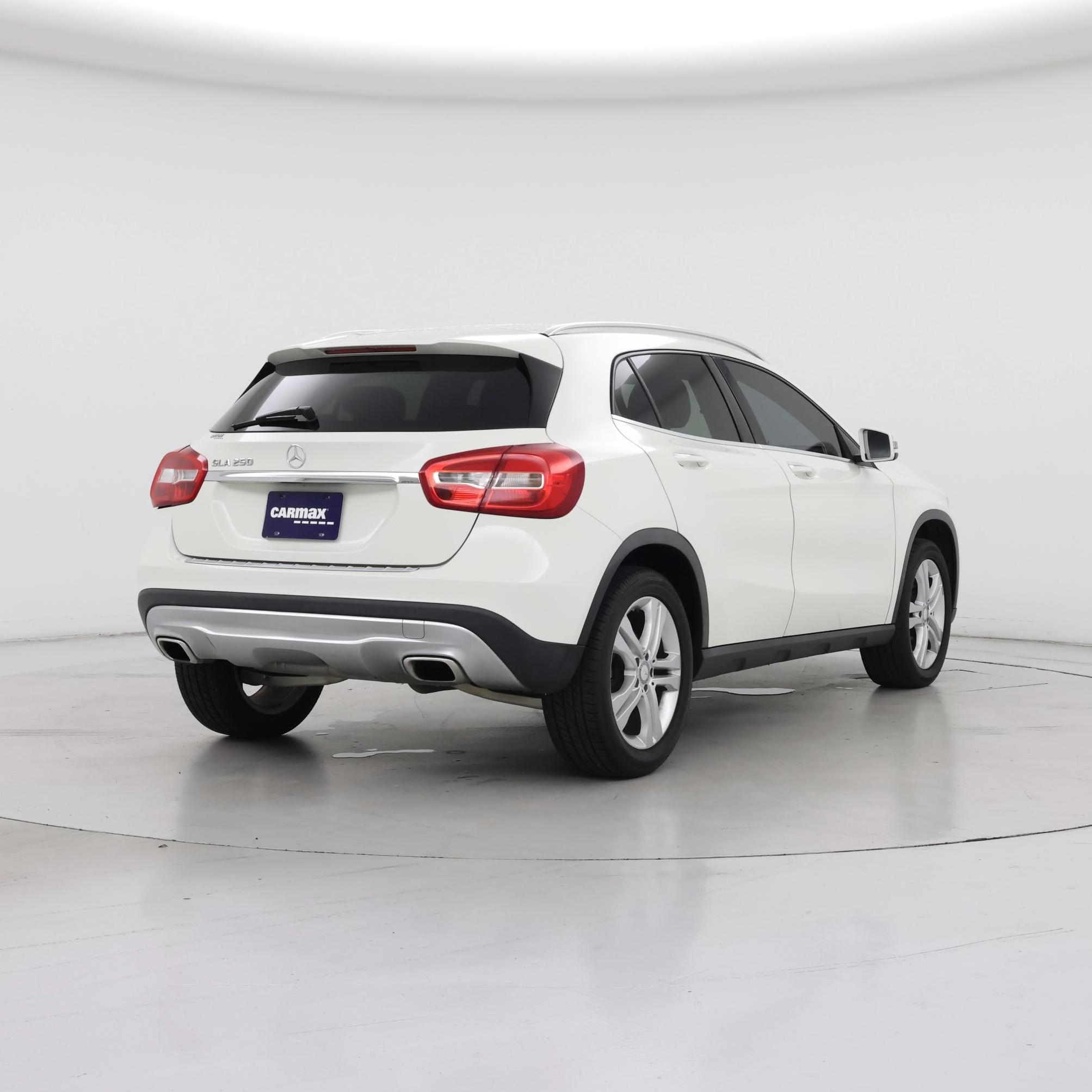 Thumbnail: 2016 Mercedes-Benz GLA - 8