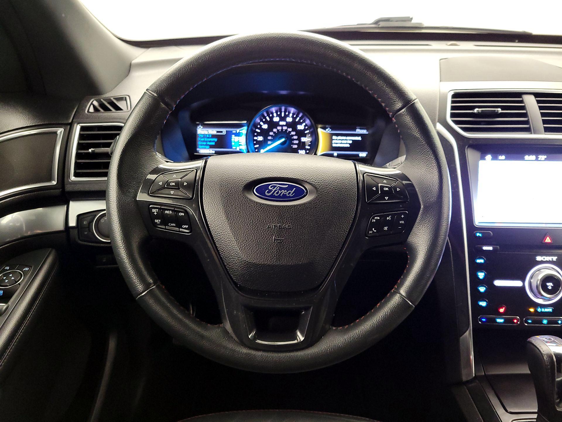 Thumbnail: 2019 Ford Explorer - 10