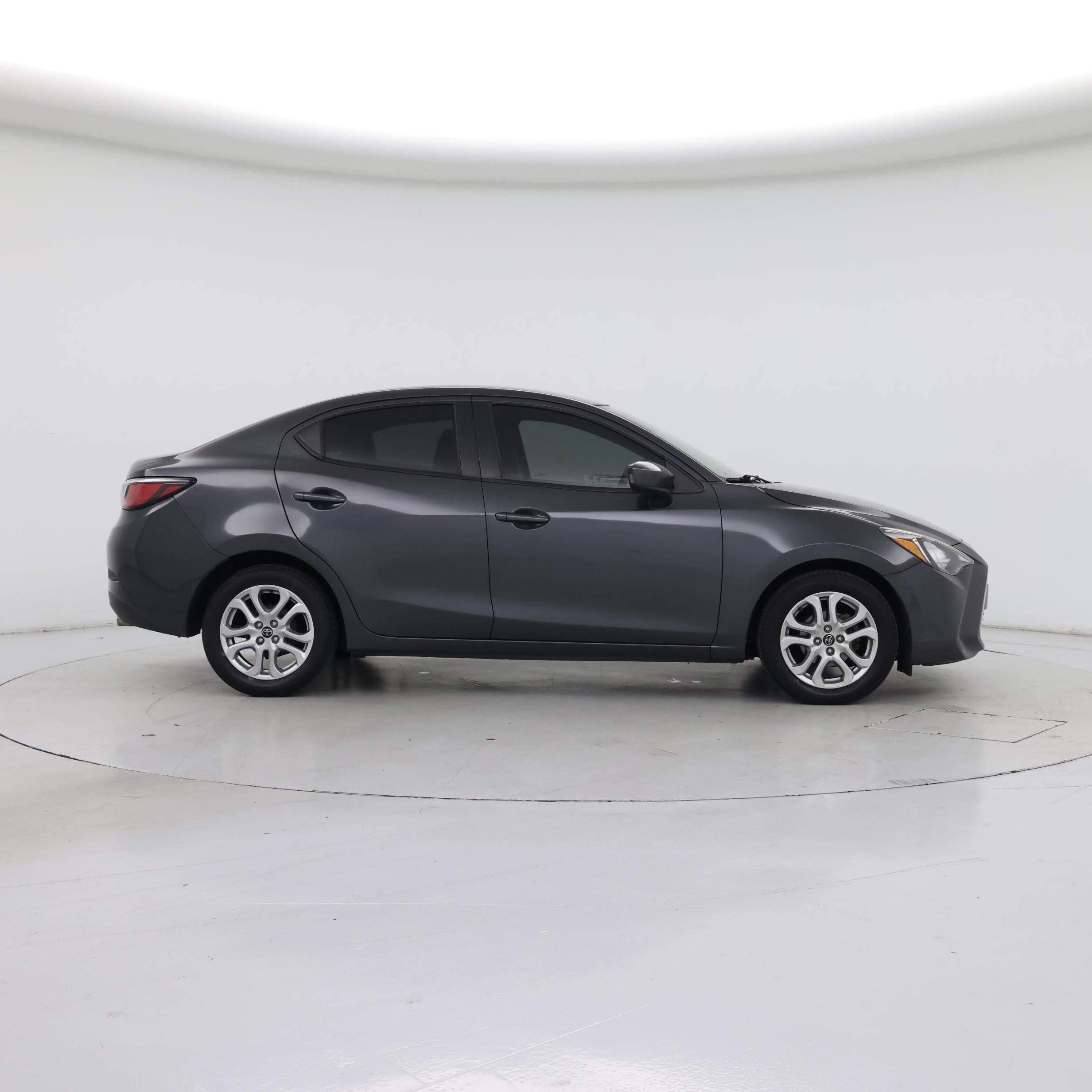 Thumbnail: 2017 Toyota Yaris iA - 7