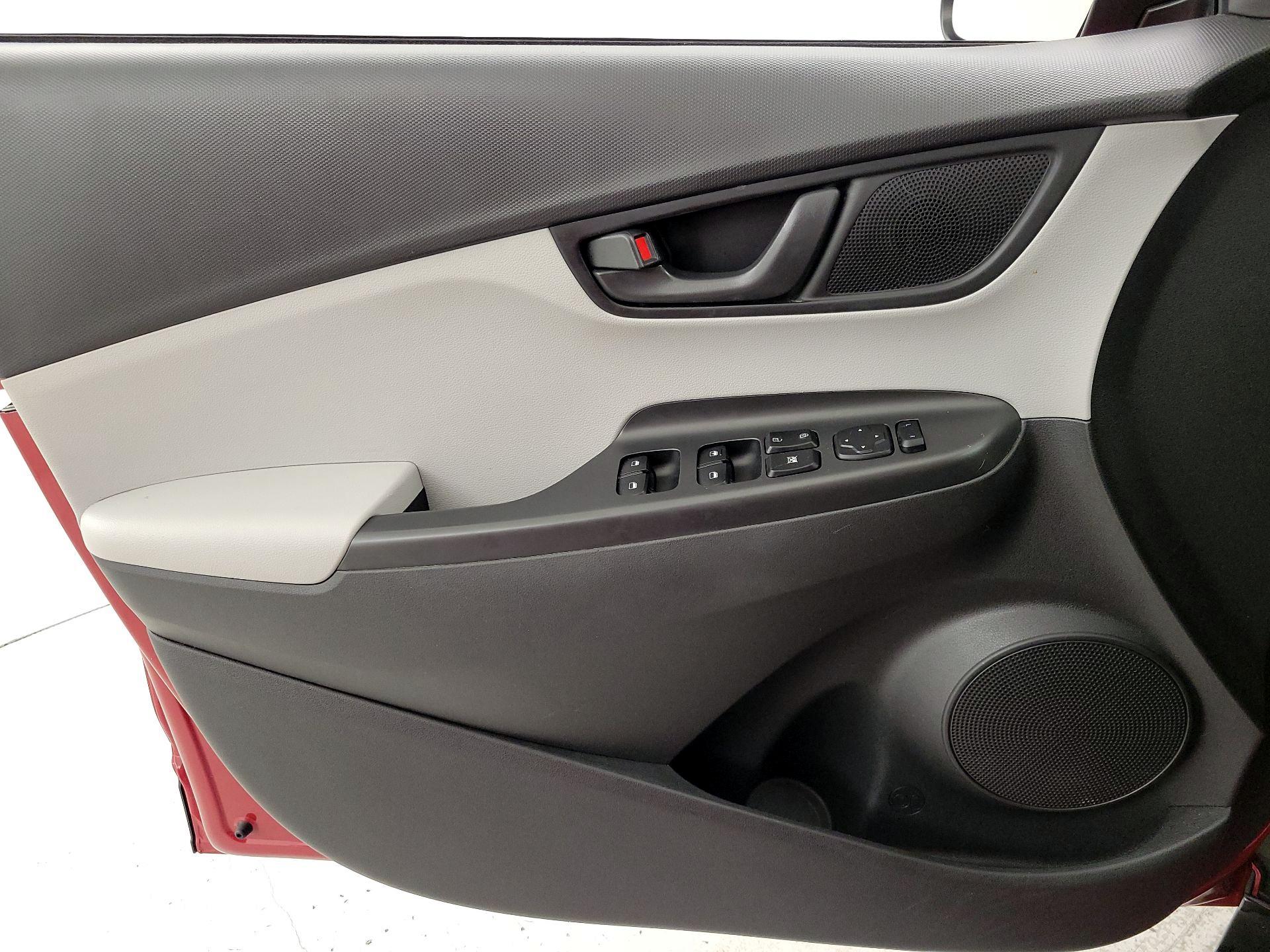 Thumbnail: 2022 Hyundai Kona - 12