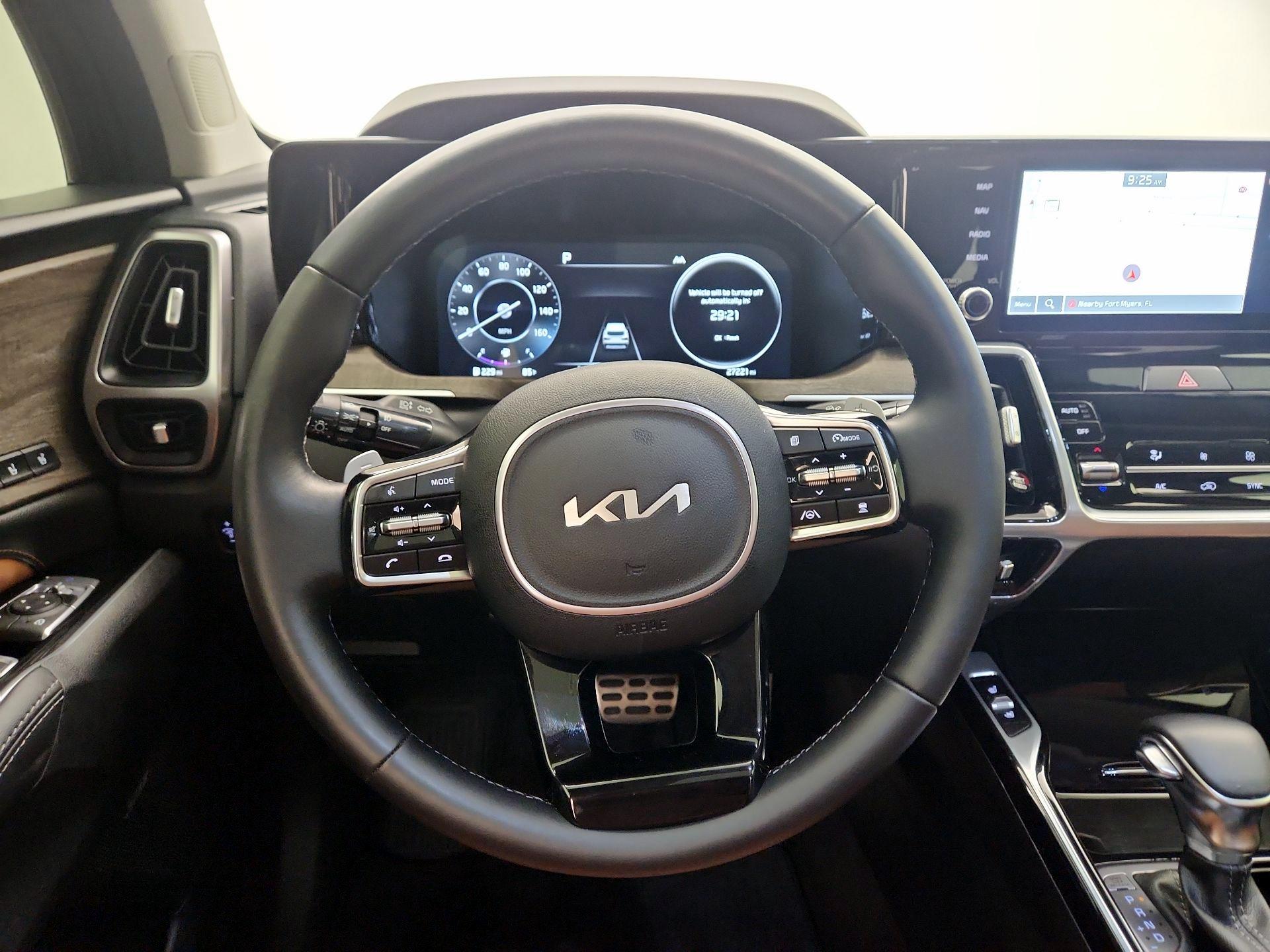 Thumbnail: 2023 Kia Sorento - 10