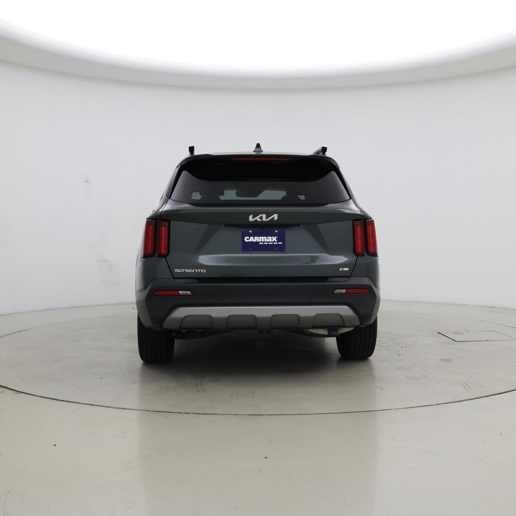 Thumbnail: 2023 Kia Sorento - 6