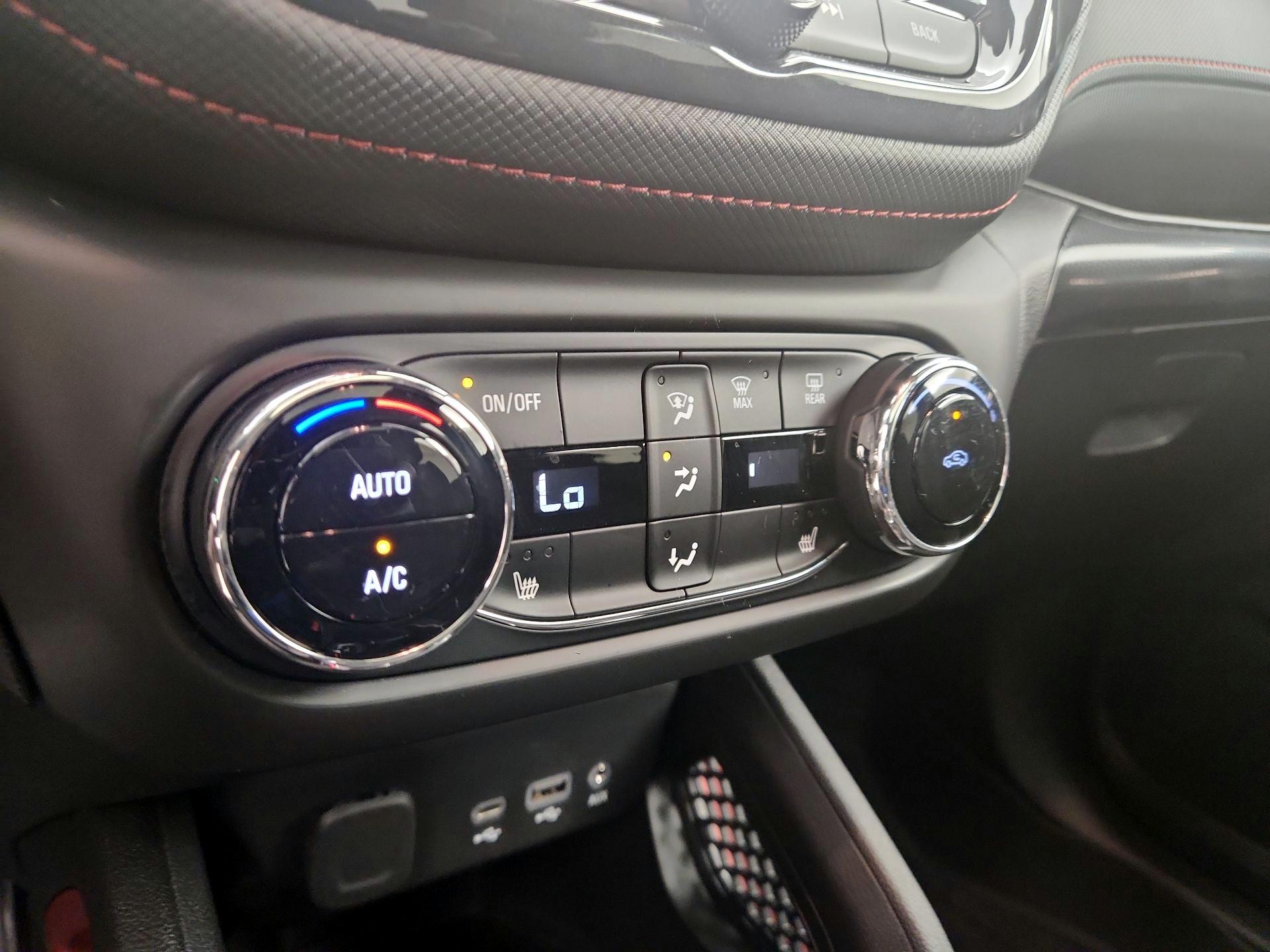 Thumbnail: 2023 Chevrolet TrailBlazer - 16