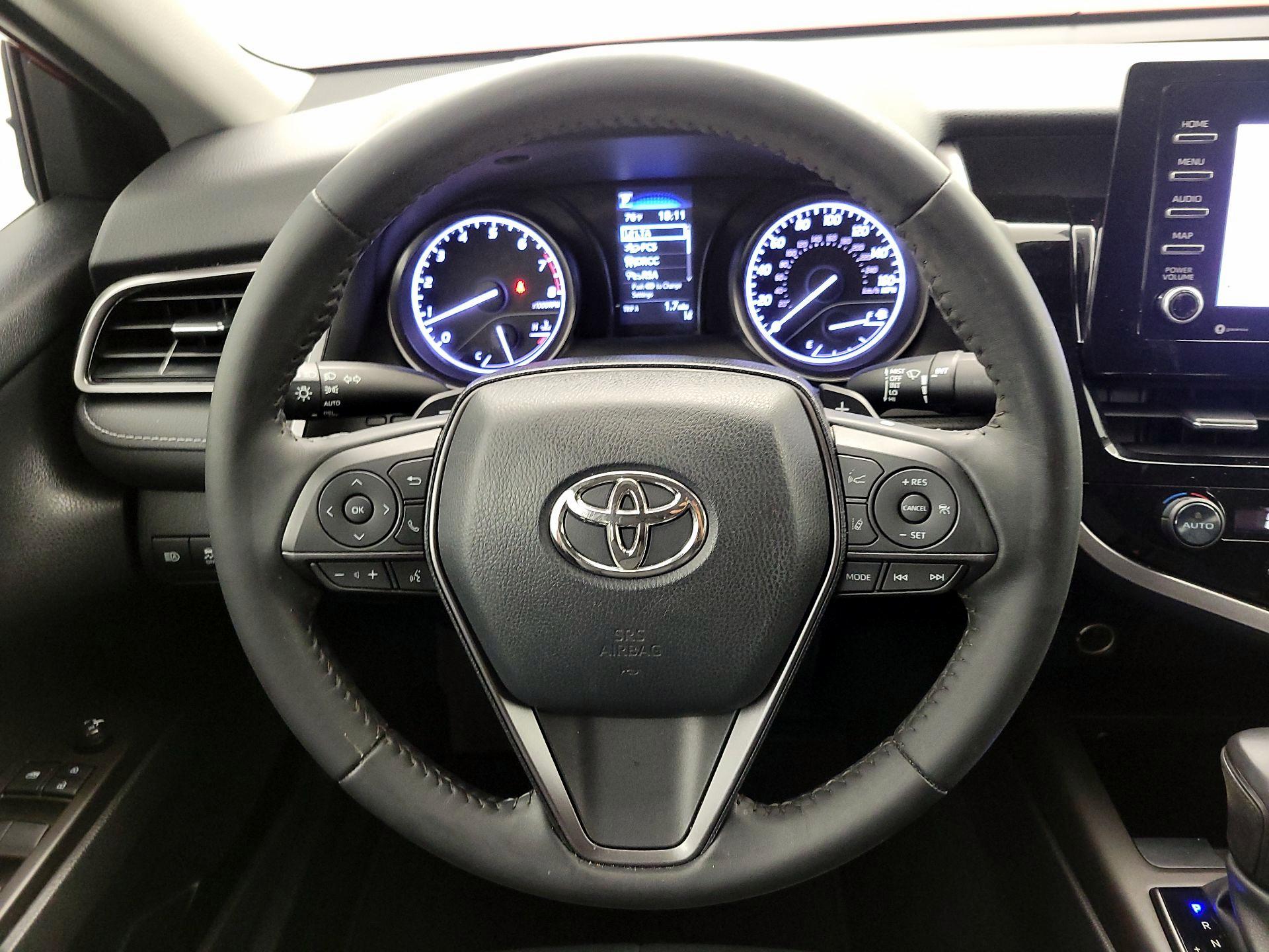 Thumbnail: 2021 Toyota Camry - 10