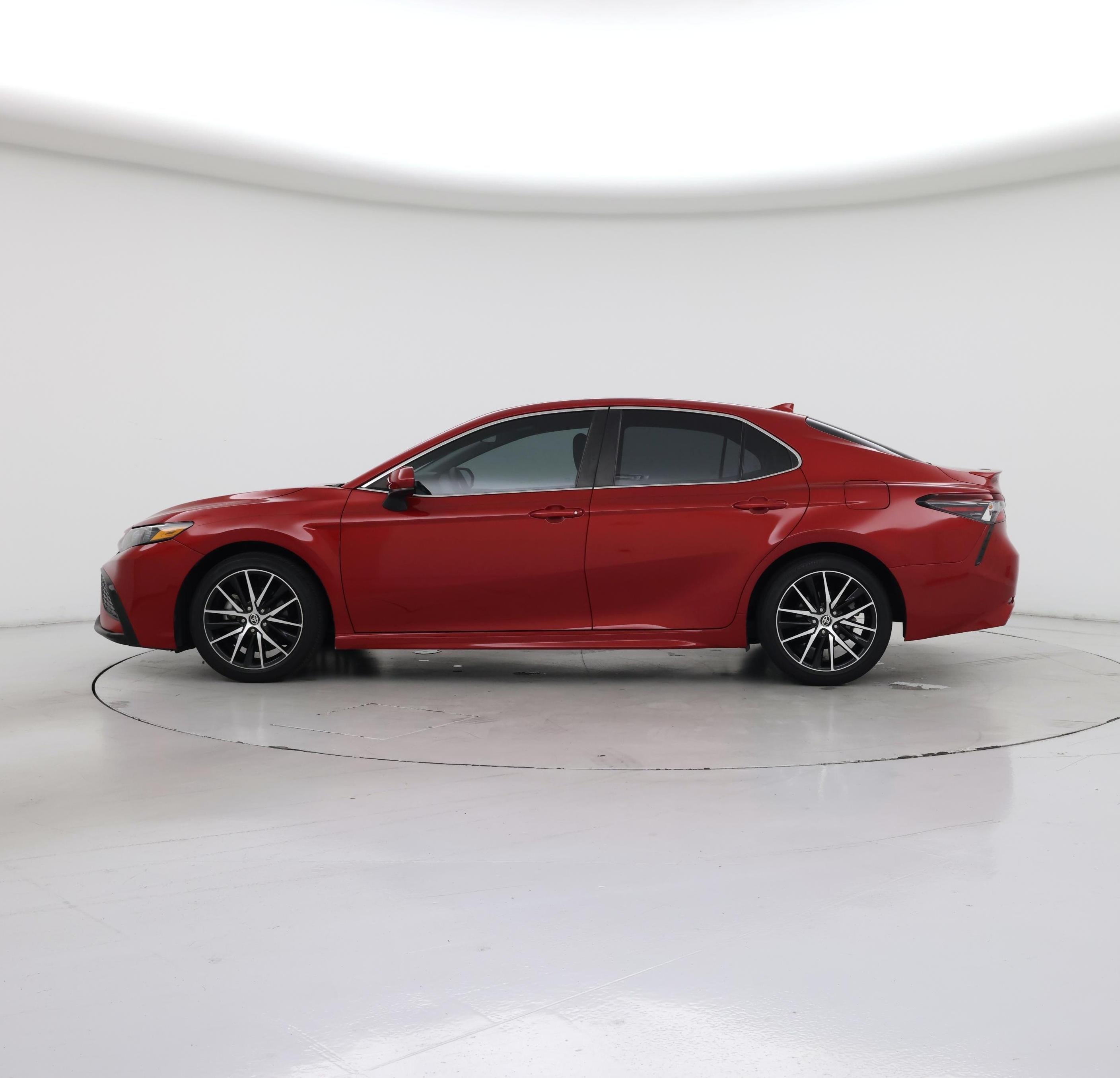 Thumbnail: 2021 Toyota Camry - 3