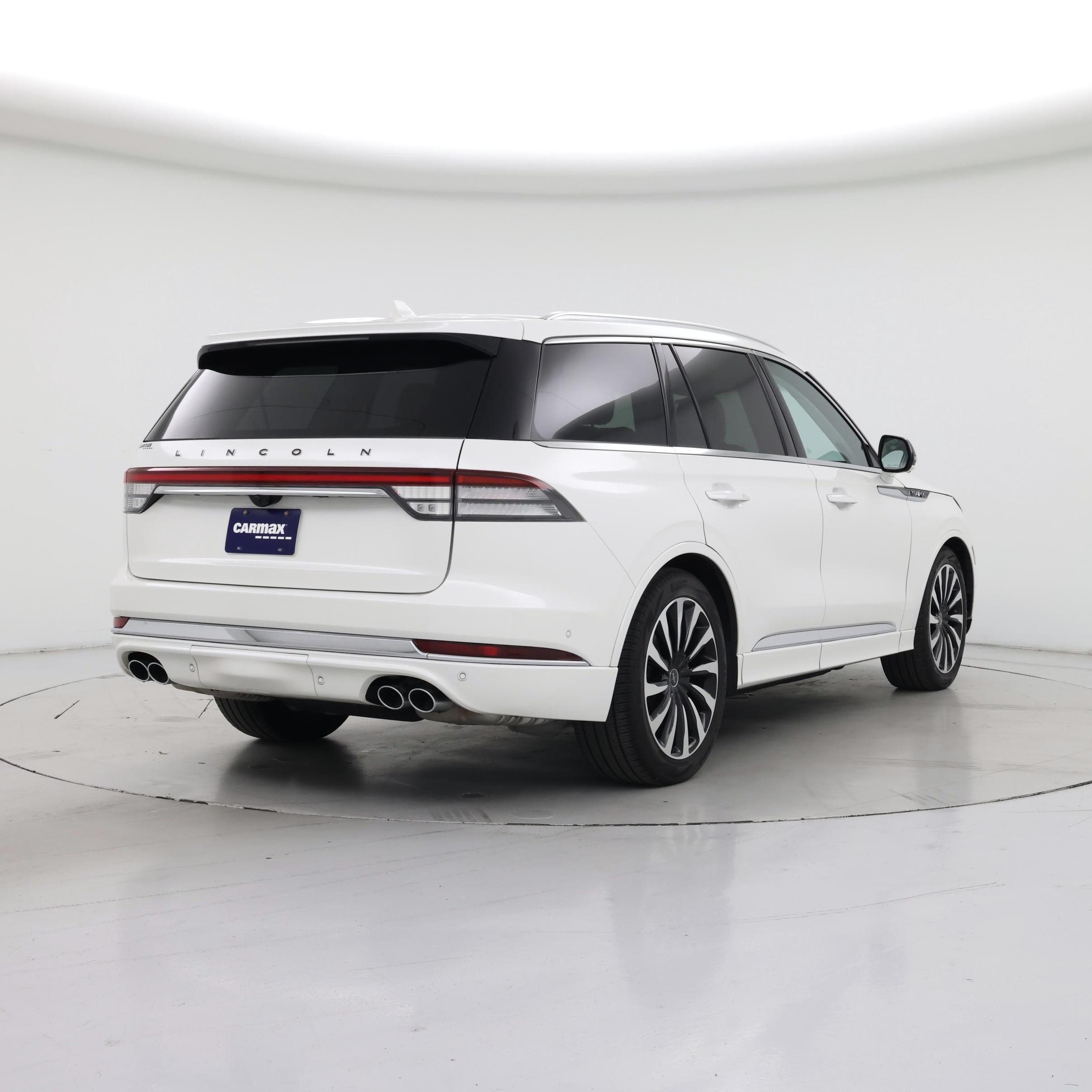 Thumbnail: 2023 Lincoln Aviator - 8
