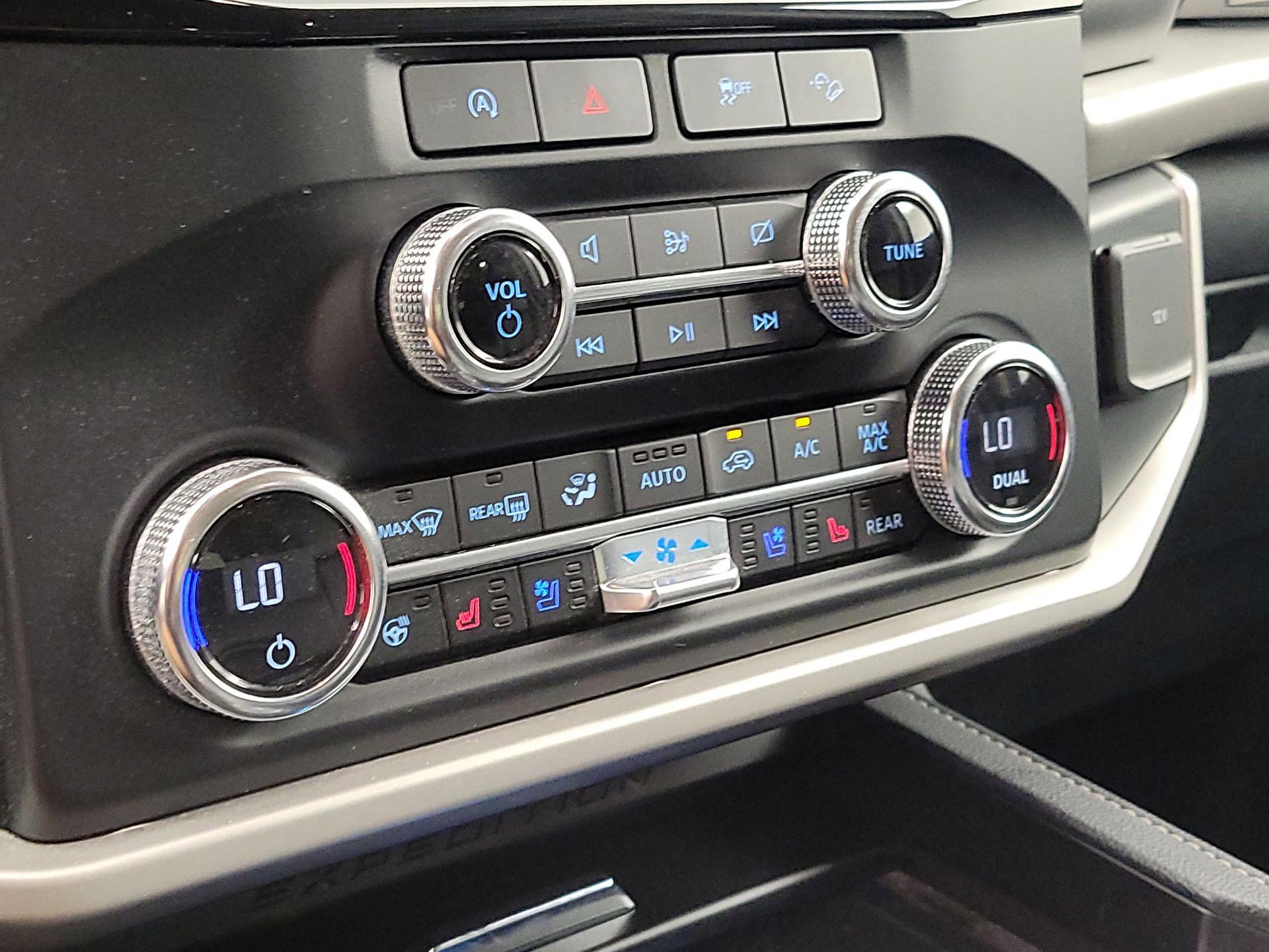 Thumbnail: 2023 Ford Expedition - 17