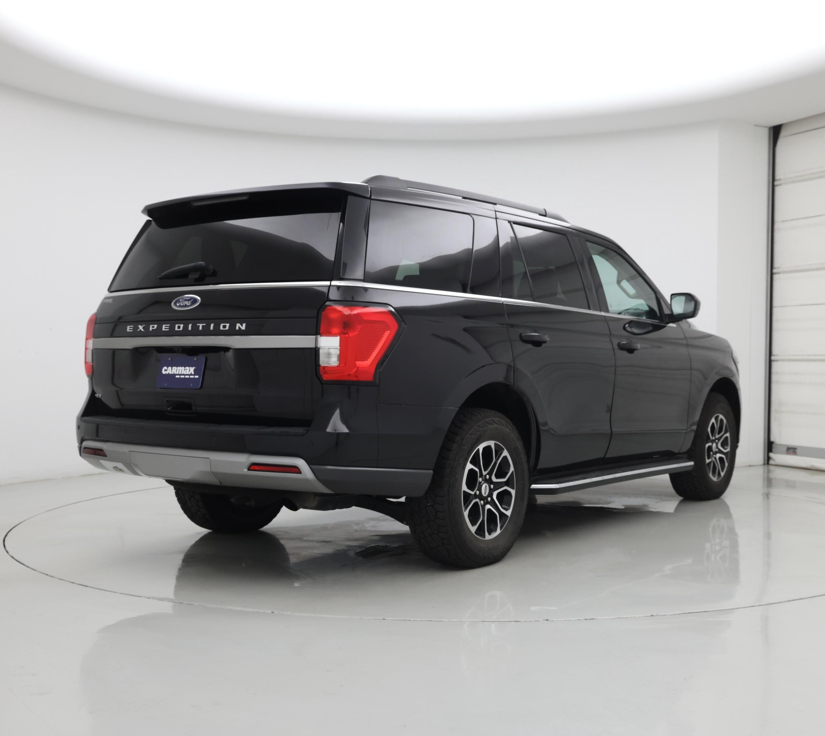 Thumbnail: 2023 Ford Expedition - 8