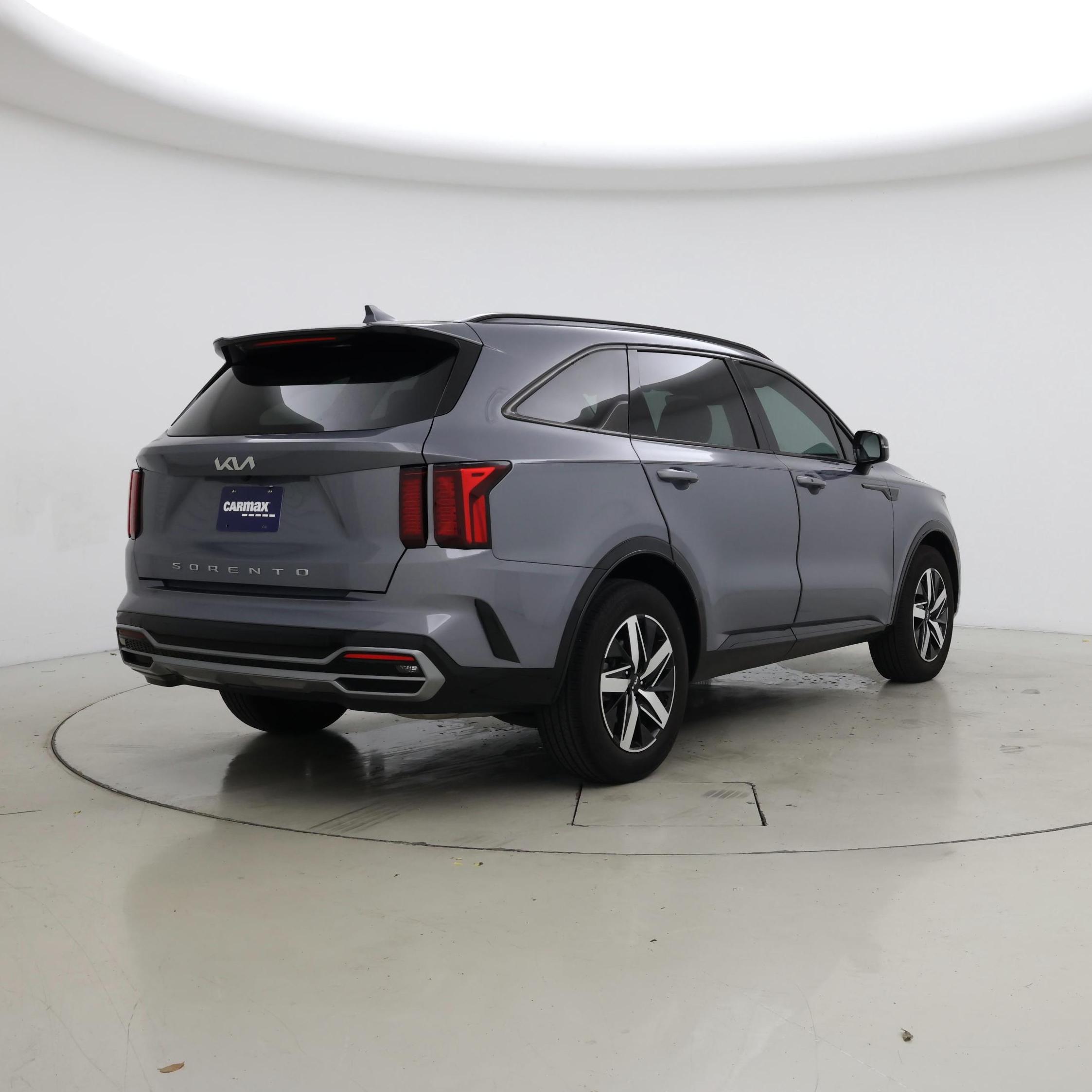 Thumbnail: 2022 Kia Sorento - 8