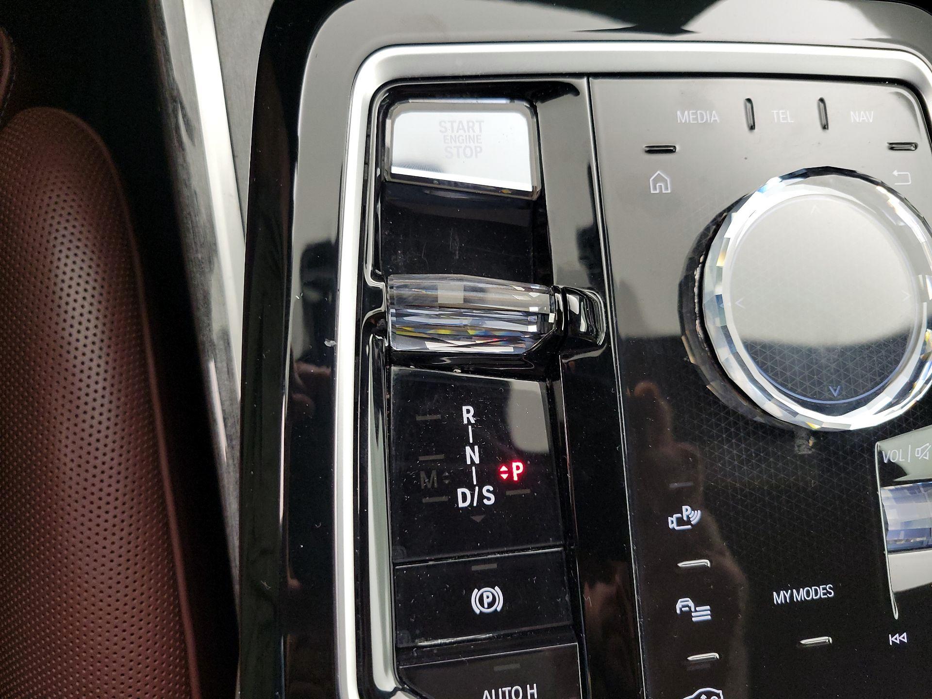 Thumbnail: 2023 BMW 7 Series - 18