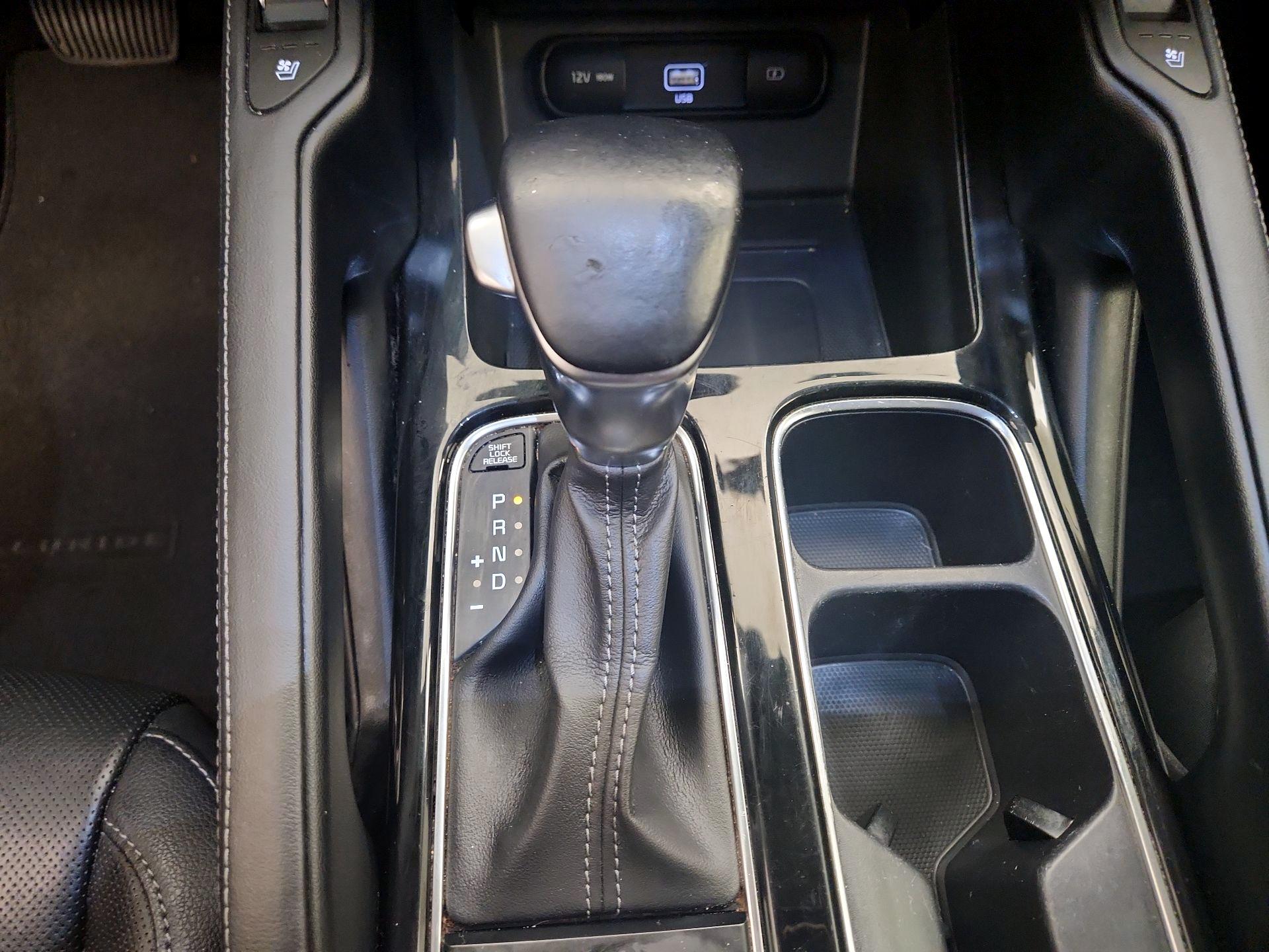 Thumbnail: 2022 Kia Telluride - 17