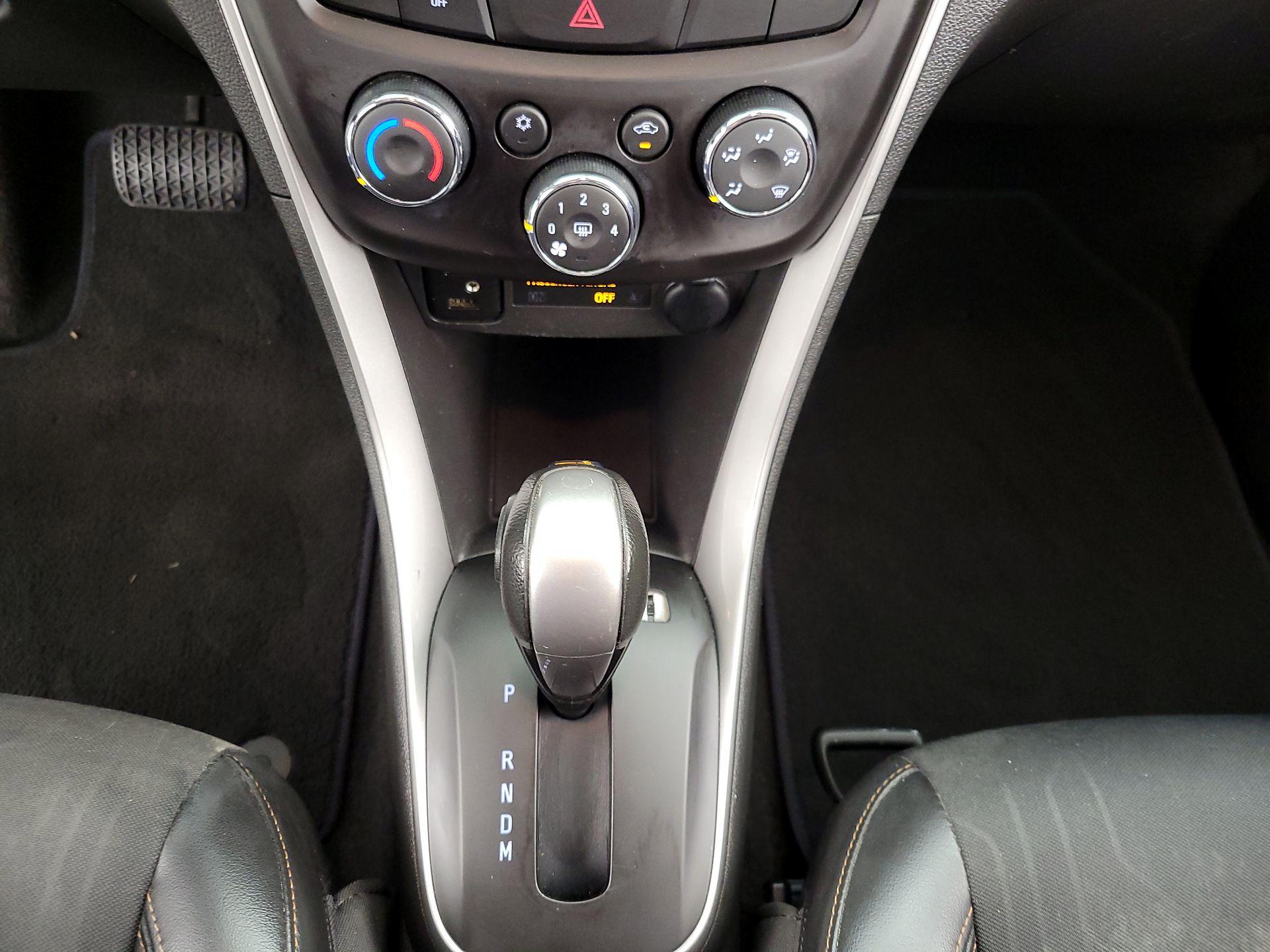 Thumbnail: 2020 Chevrolet Trax - 17