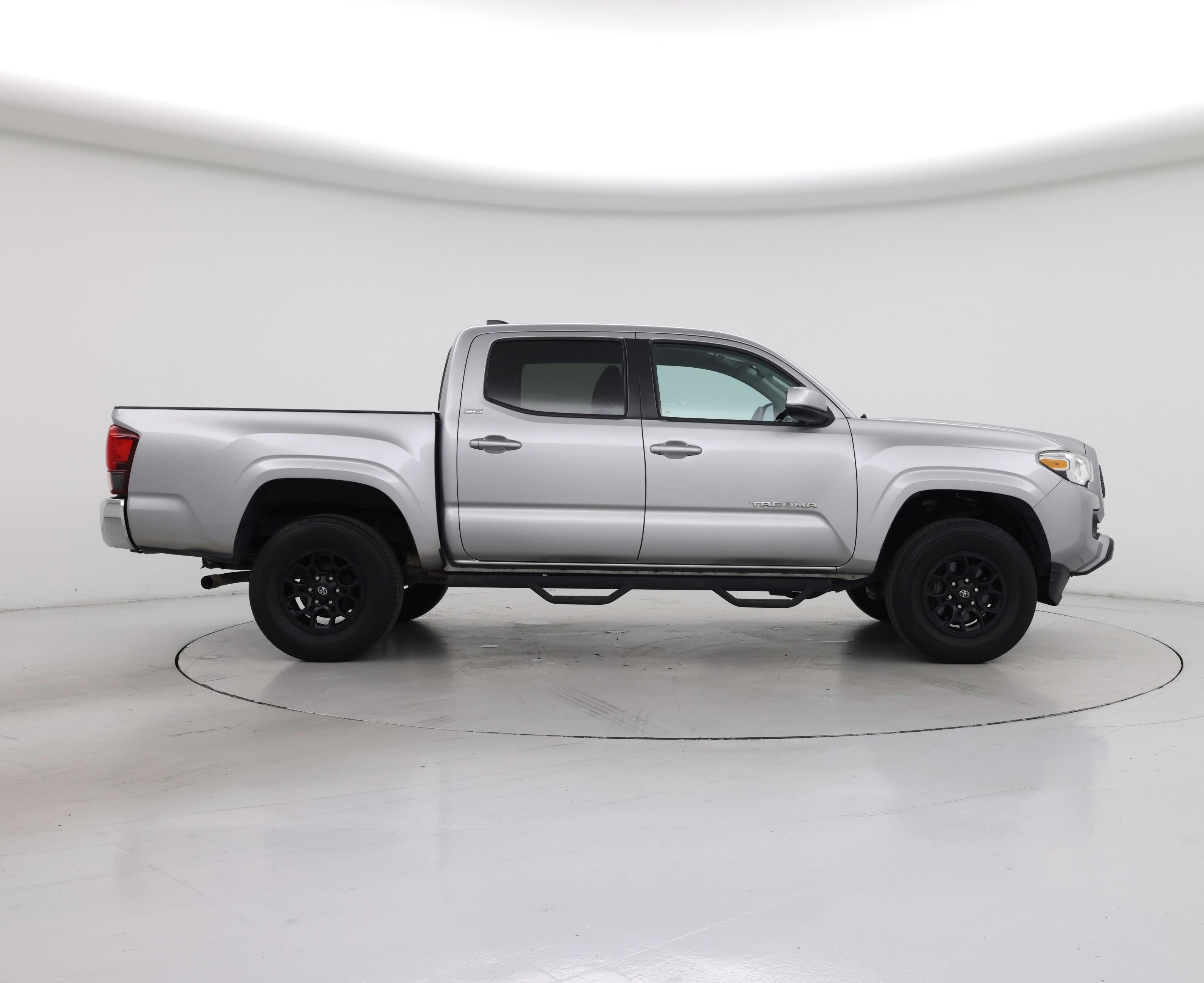 Thumbnail: 2020 Toyota Tacoma - 7