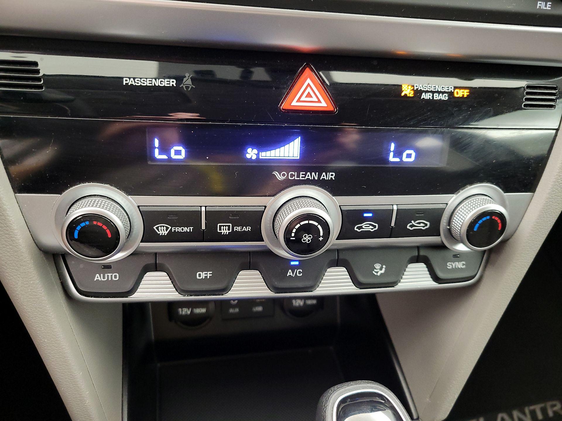 Thumbnail: 2020 Hyundai Elantra - 16