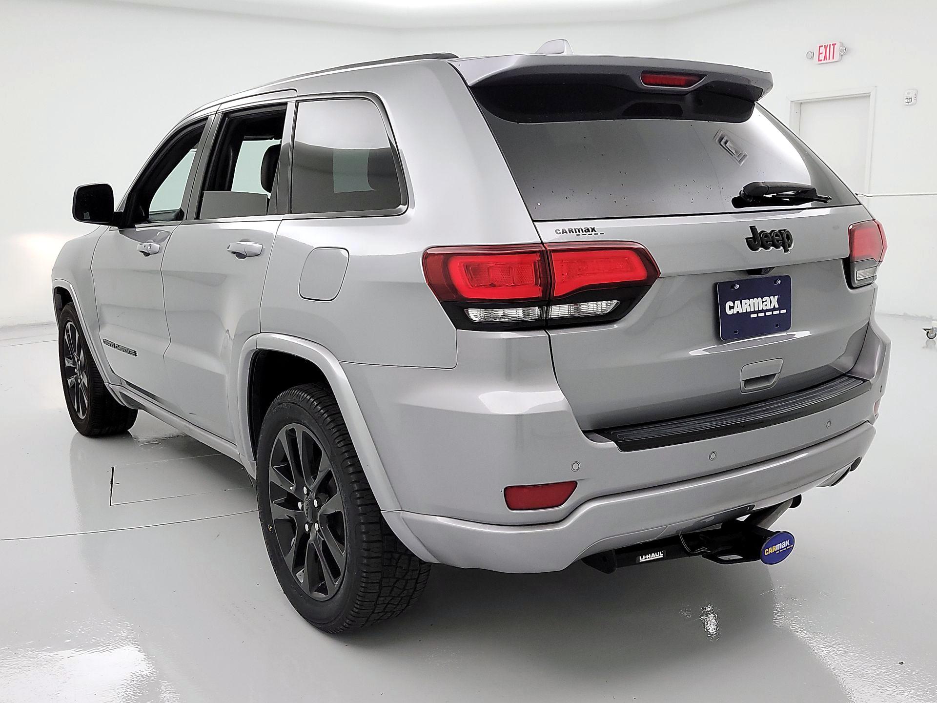 Thumbnail: 2018 Jeep Grand Cherokee - 7
