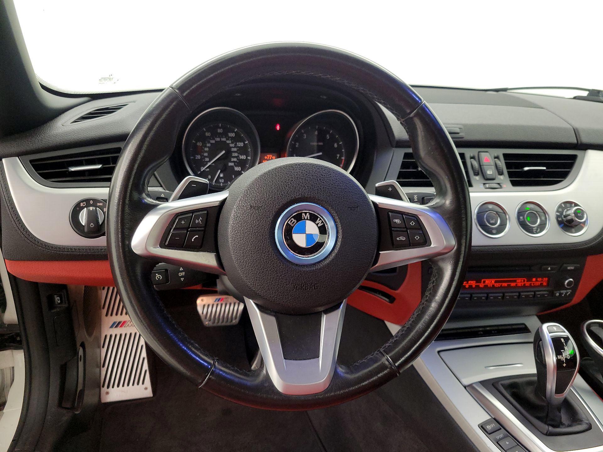 Thumbnail: 2013 BMW Z4 - 10