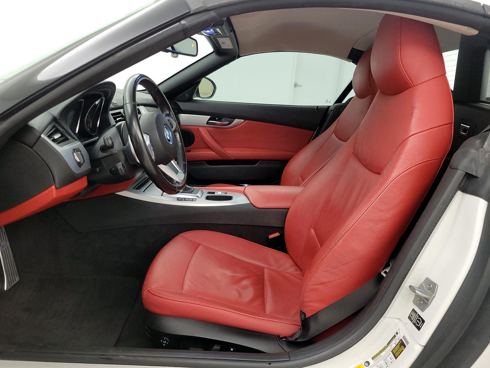 Thumbnail: 2013 BMW Z4 - 11