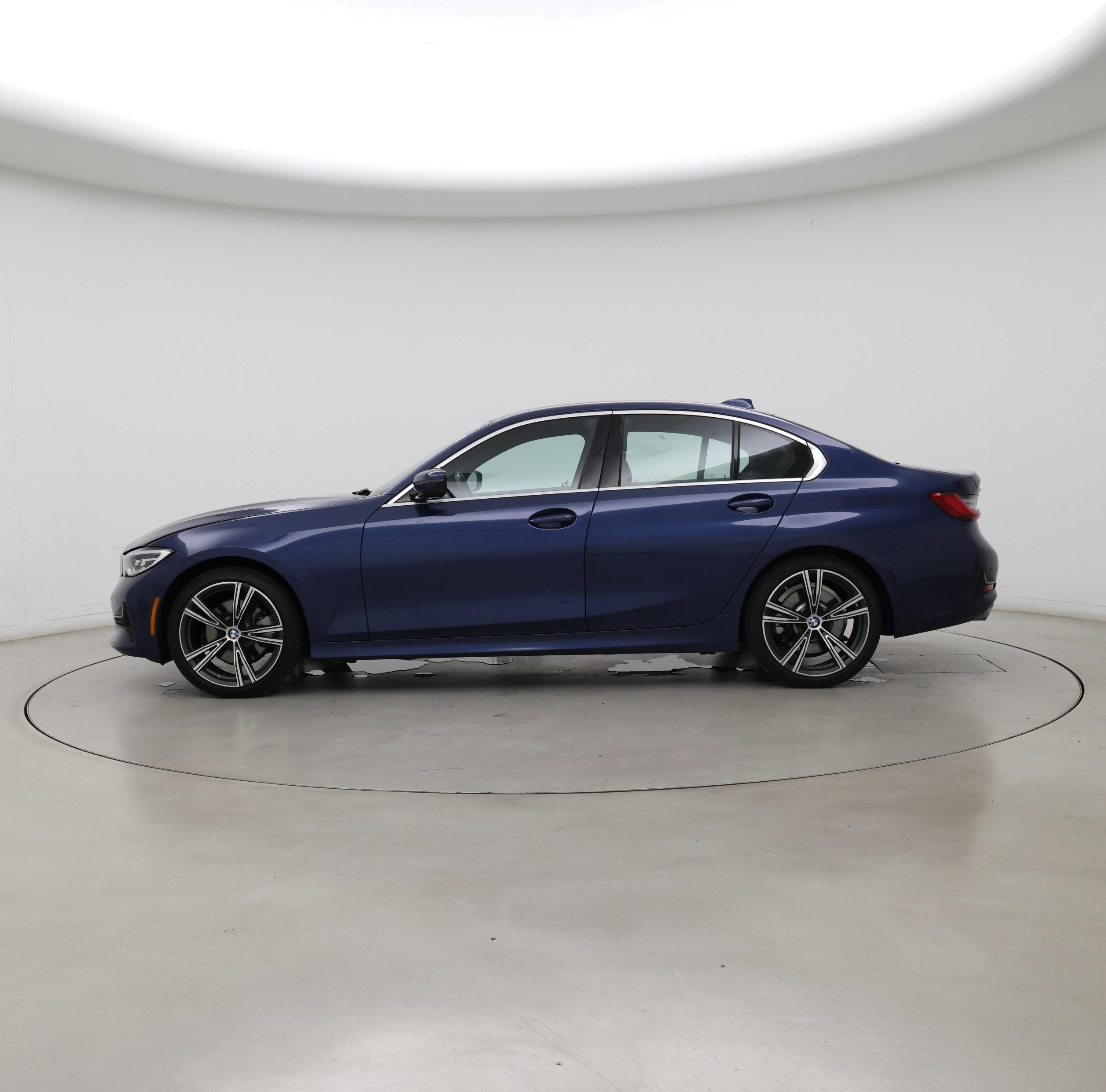 Thumbnail: 2021 BMW 3 Series - 3