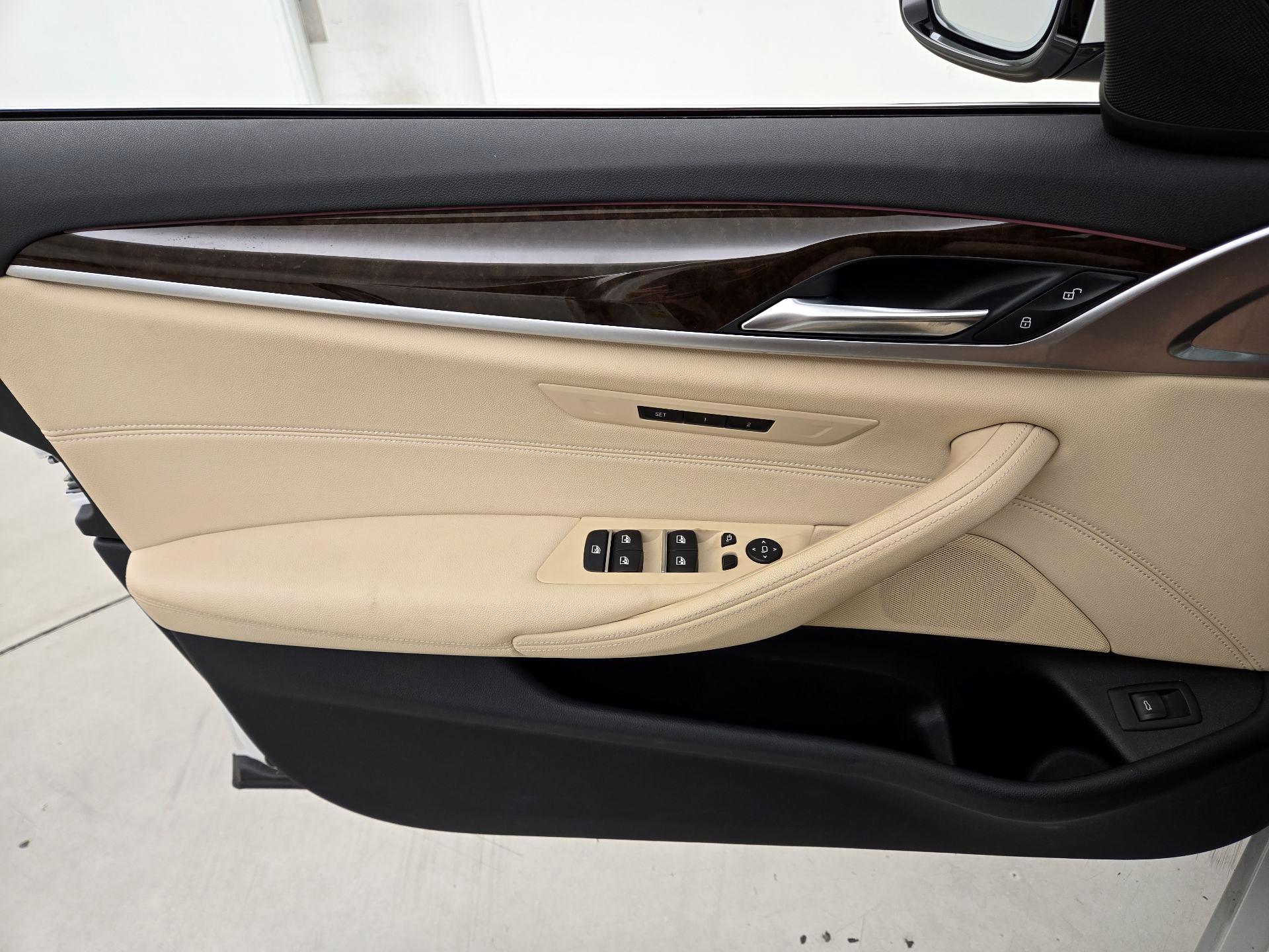 Thumbnail: 2020 BMW 5 Series - 12