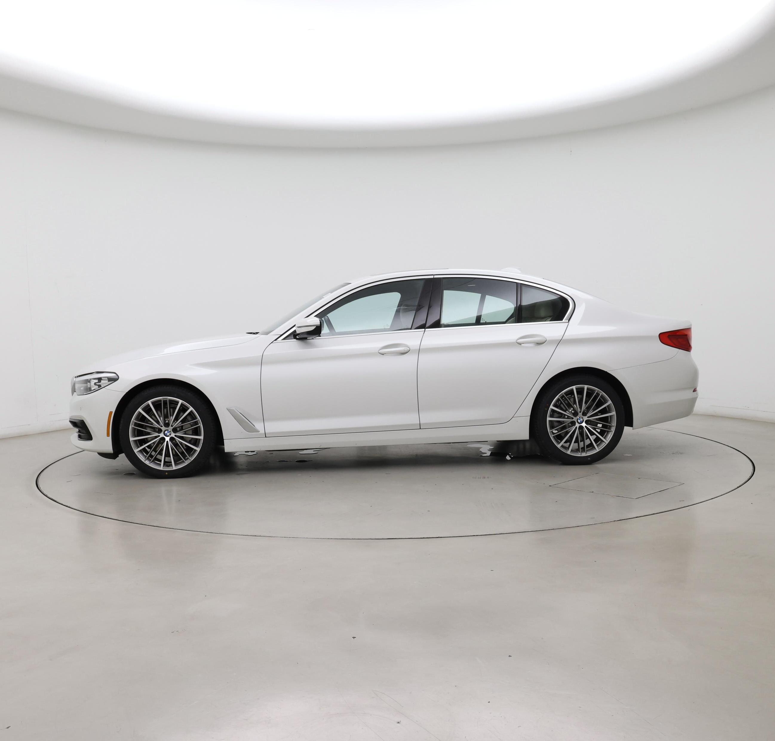 Thumbnail: 2020 BMW 5 Series - 3