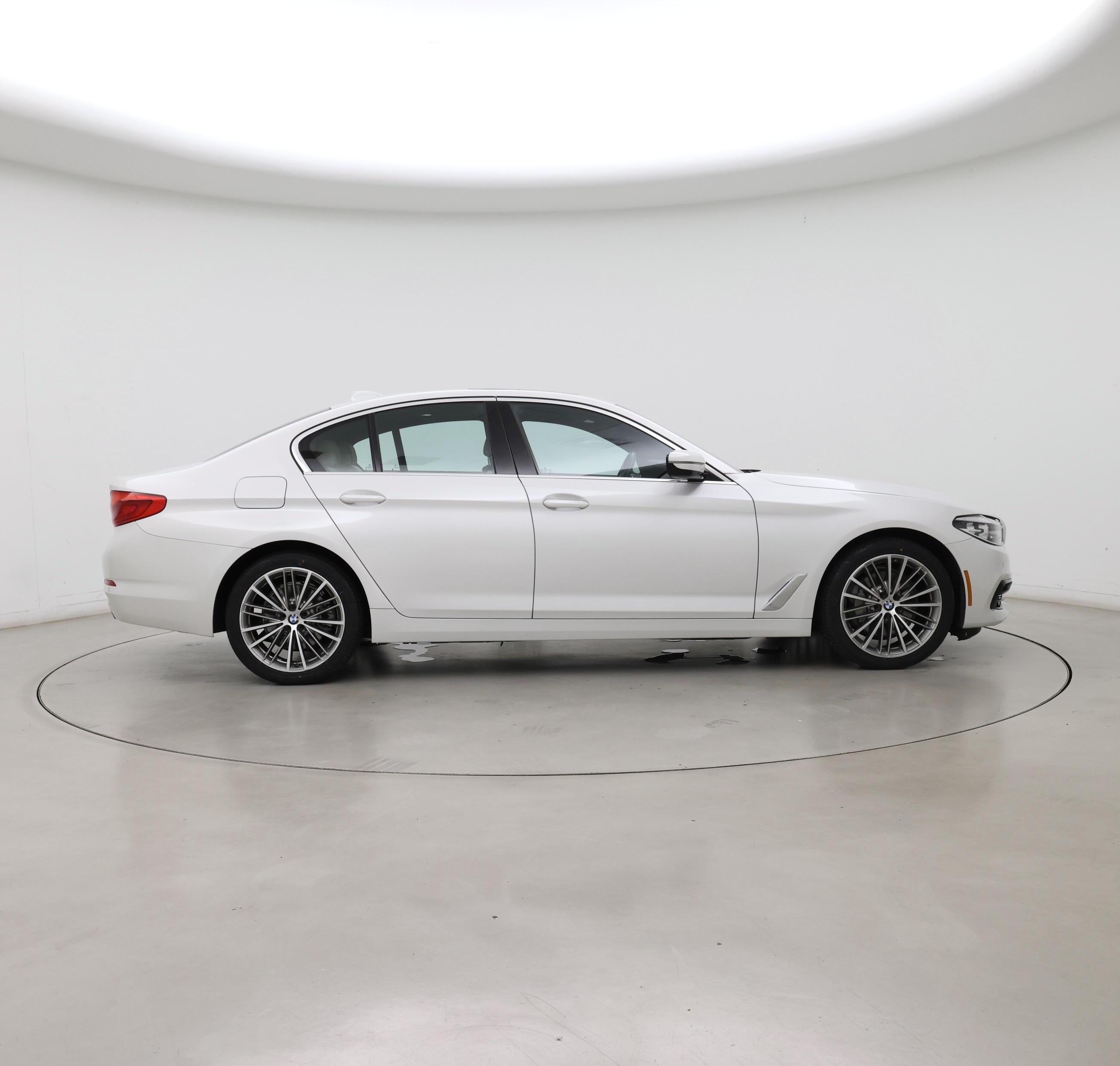Thumbnail: 2020 BMW 5 Series - 7