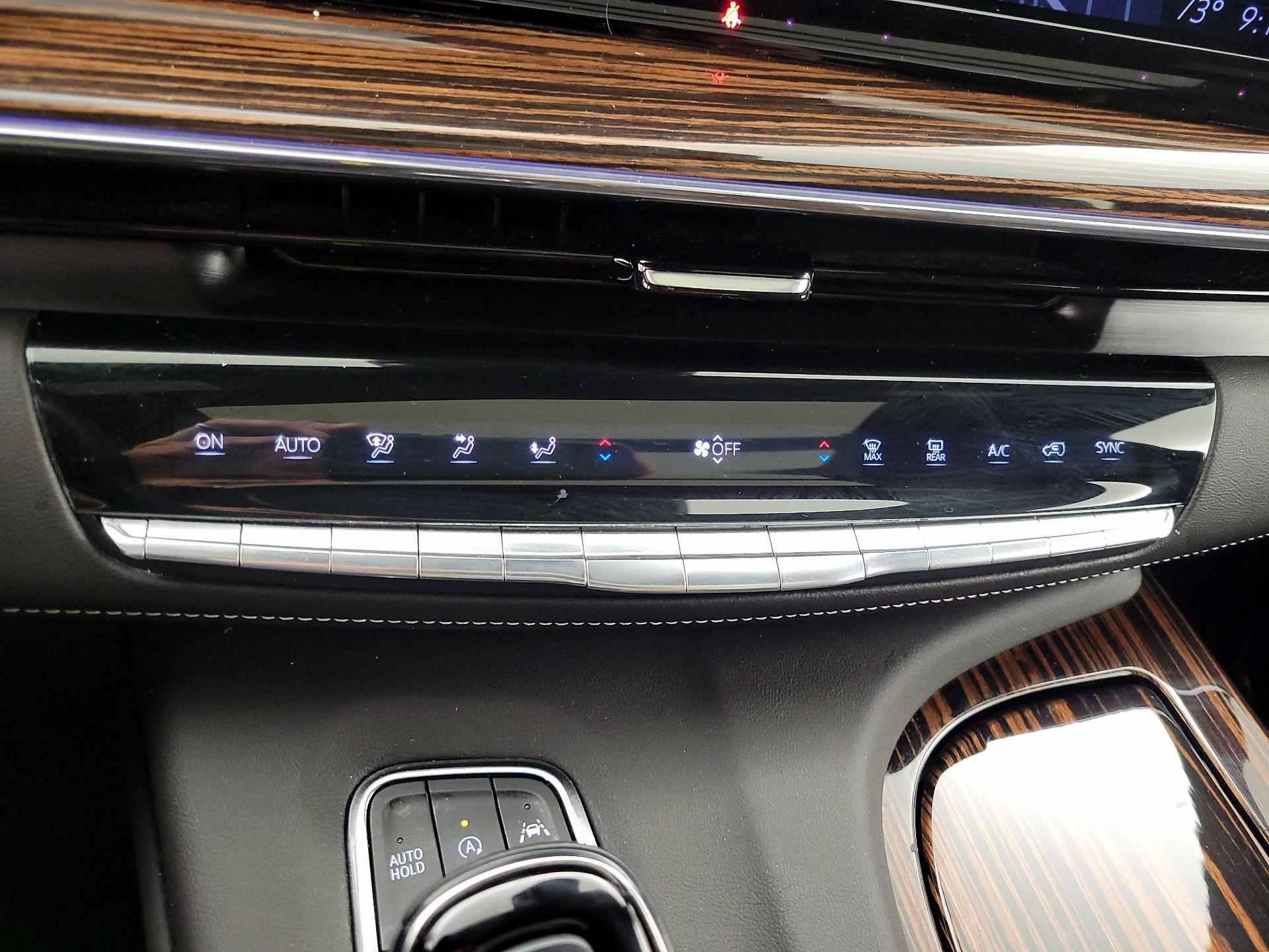 Thumbnail: 2024 Cadillac Escalade - 17