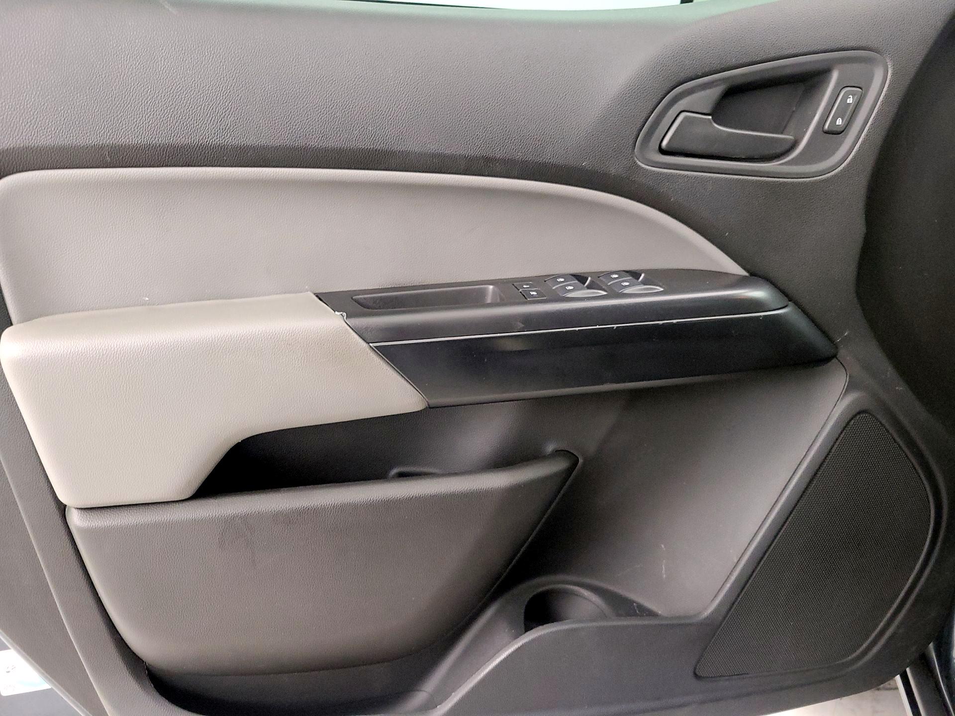 Thumbnail: 2019 Chevrolet Colorado - 12